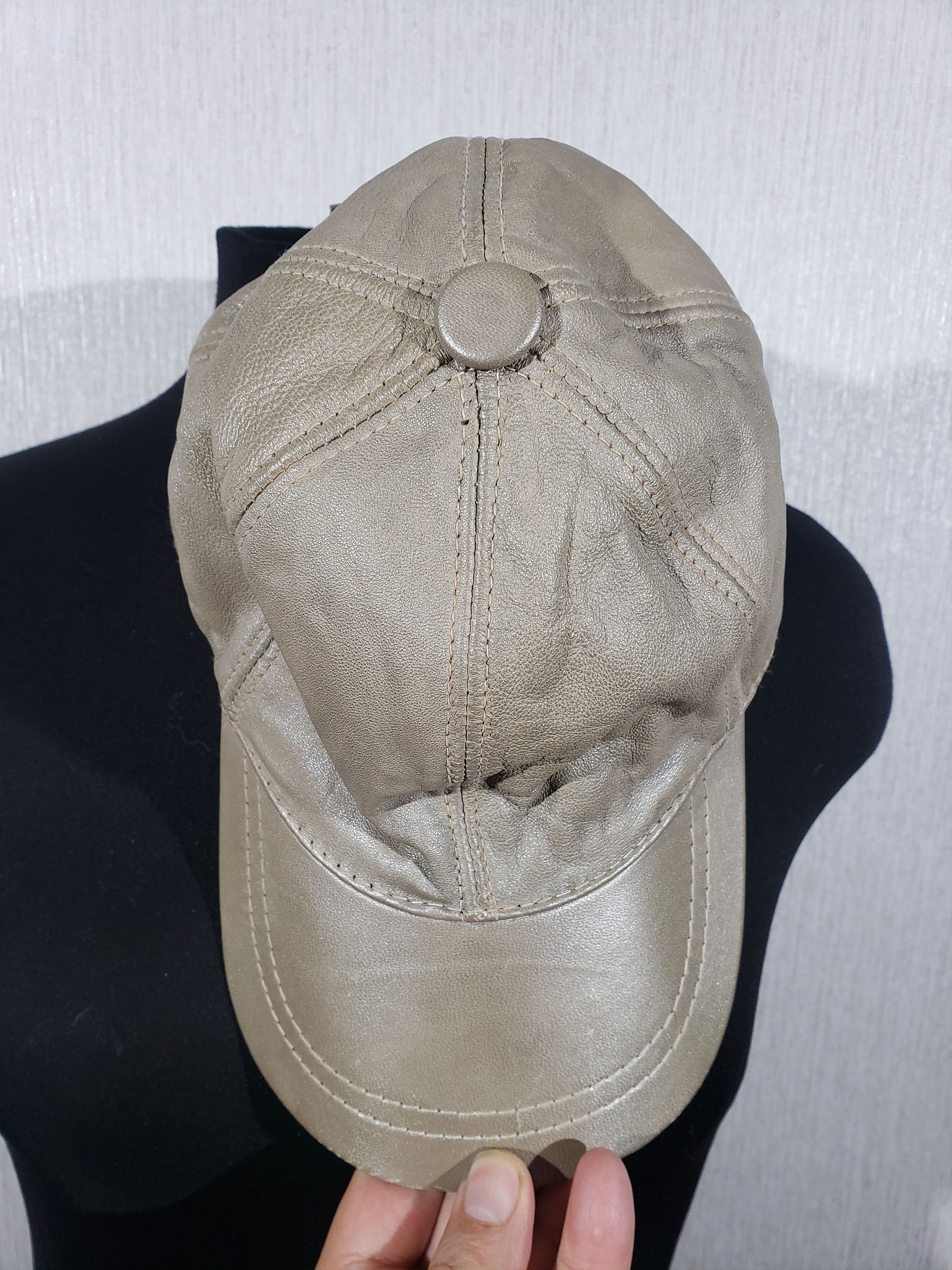 Designer × Genuine Leather Leather baseball cap. Size ONE SIZE - 5 Thumbnail