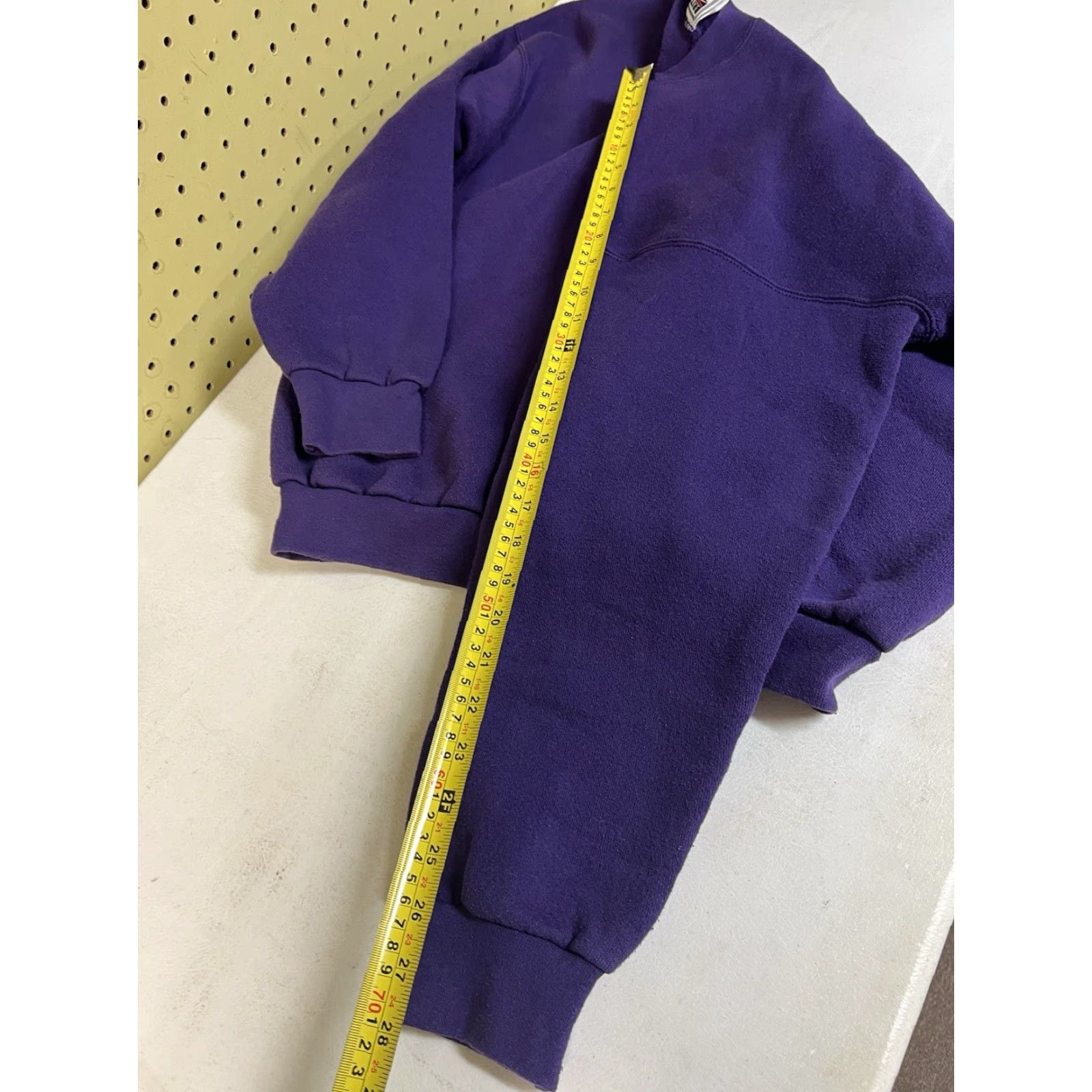 Levi's VINTAGE Levi's Sweatshirt Crew Neck Pullover Long Sleeve Purple Cotton Blend Embroidered 90s Mens Large USA Made Size US L / EU 52-54 / 3 - 6 Thumbnail