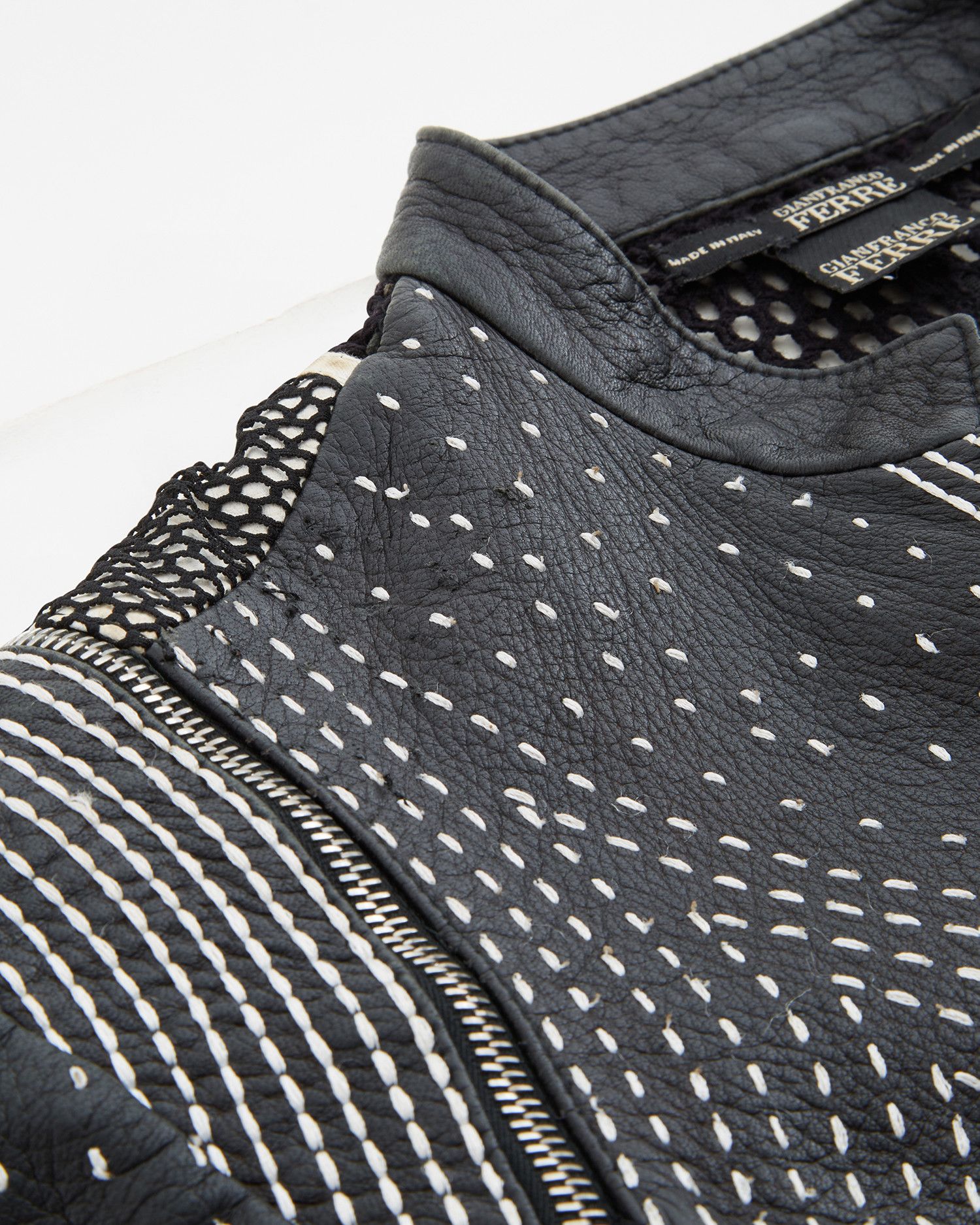 Gianfranco Ferre S/S 2004 Black back netted motorcycle leather jacket Size M / US 6-8 / IT 42-44 - 9 Thumbnail