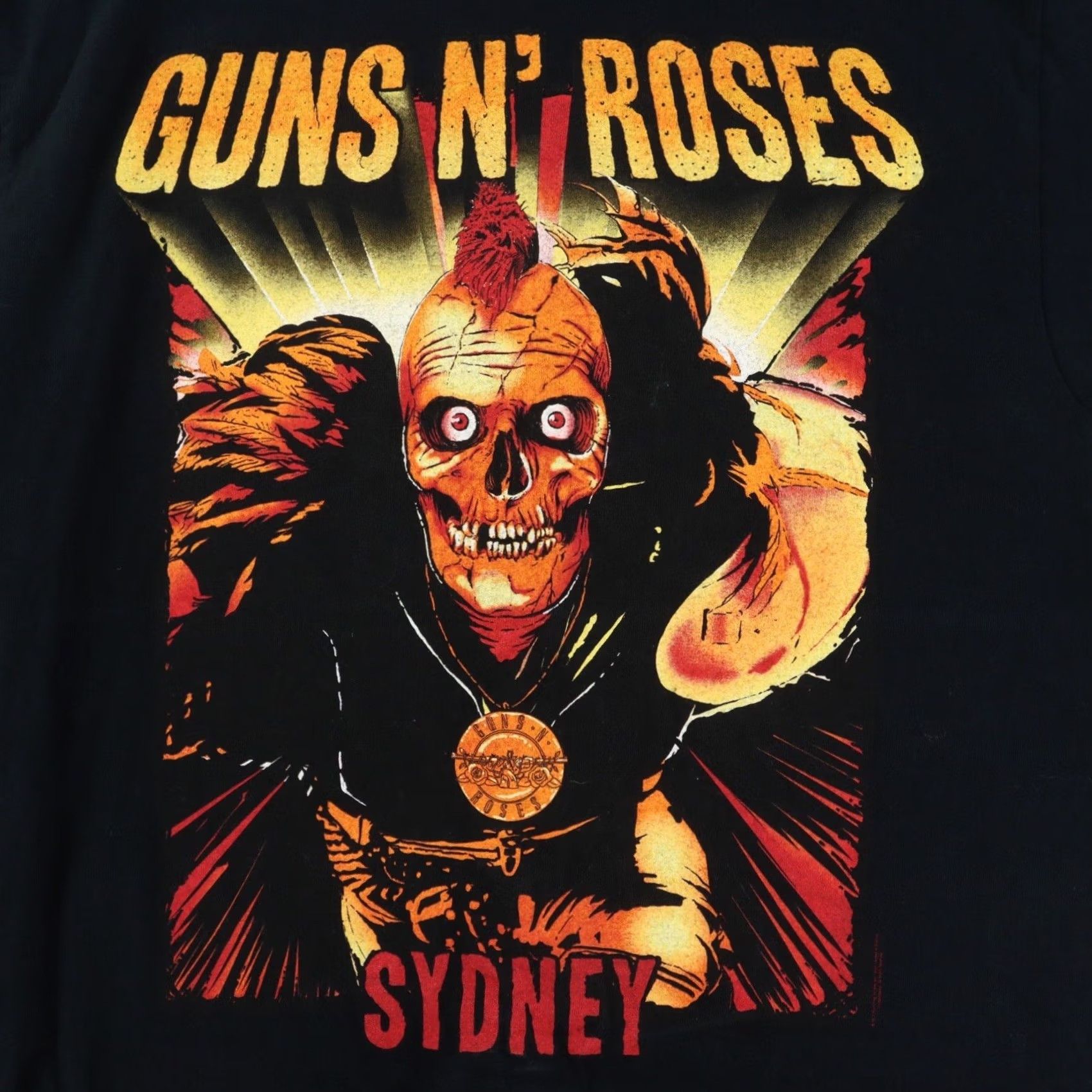 Gildan Guns N’ Roses Sydney 2017 RARE T-shirt Medium Black Gildan Men T-Shirt M Size US M / EU 48-50 / 2 - 3 Thumbnail
