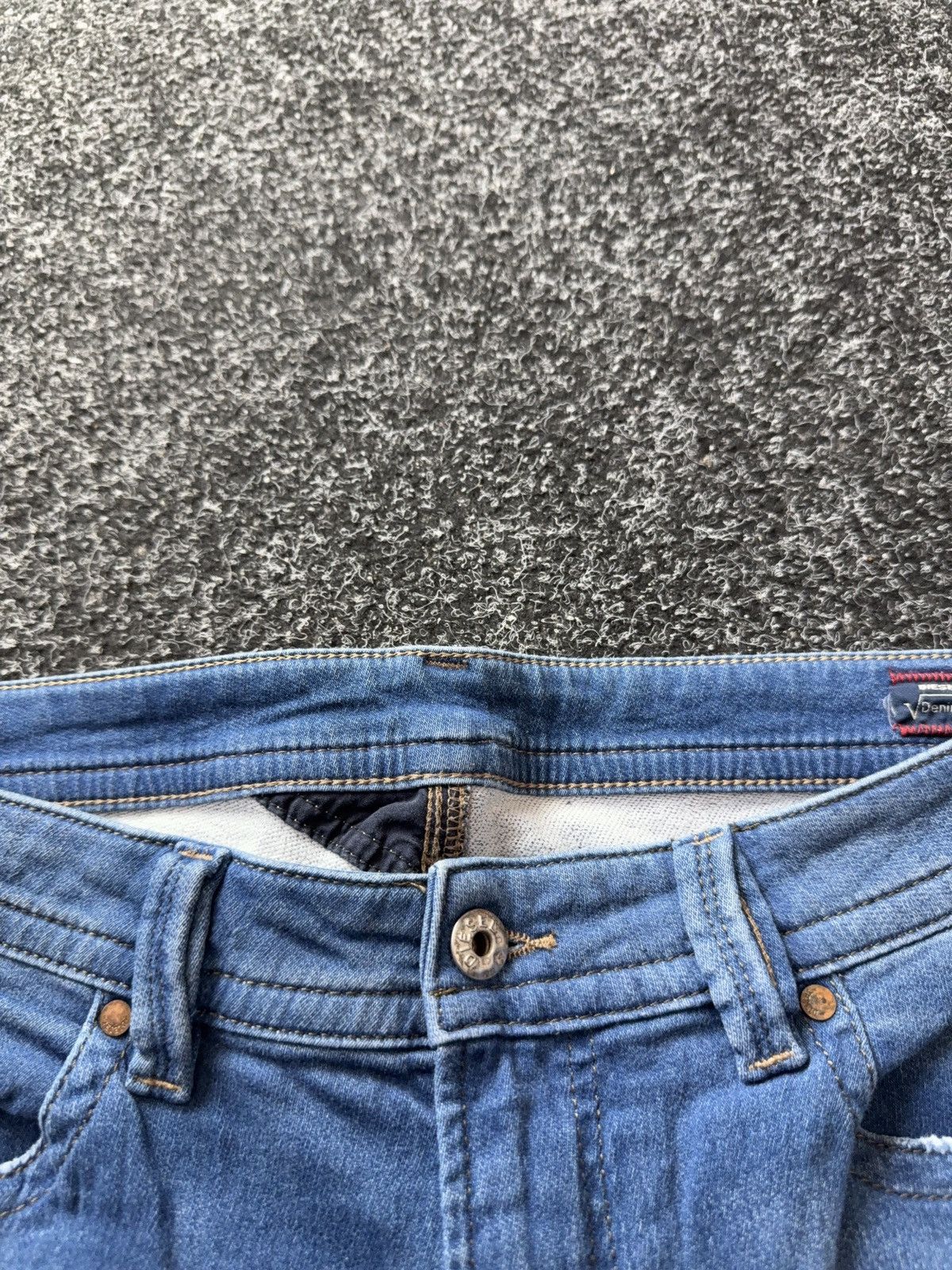 Diesel 00s Y2K Diesel Distressed Jeans Slim Stretch Denim Blue Size US 32 / EU 48 - 10 Thumbnail