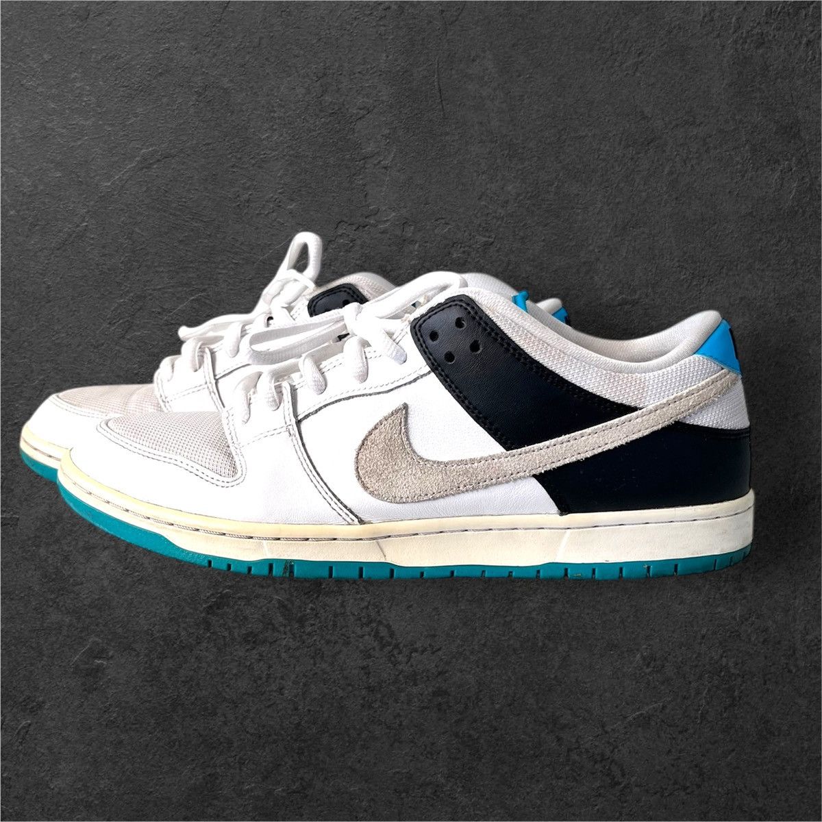 Nike Nike Dunk Low Pro SB 'Laser Blue' Size US 11 / EU 44 - 2 Thumbnail