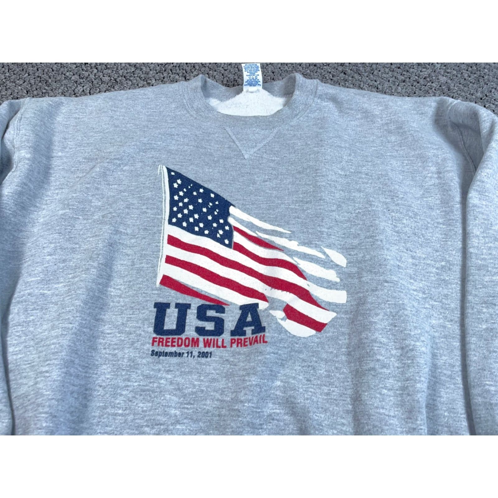 Russell Athletic VTG Russell Athletic Sweatshirt Adult XL Gray Crewneck Power/Graphic Print Flag USA 9/11 Patriotic Retro Vintage Size US XL / EU 56 / 4 - 5 Thumbnail