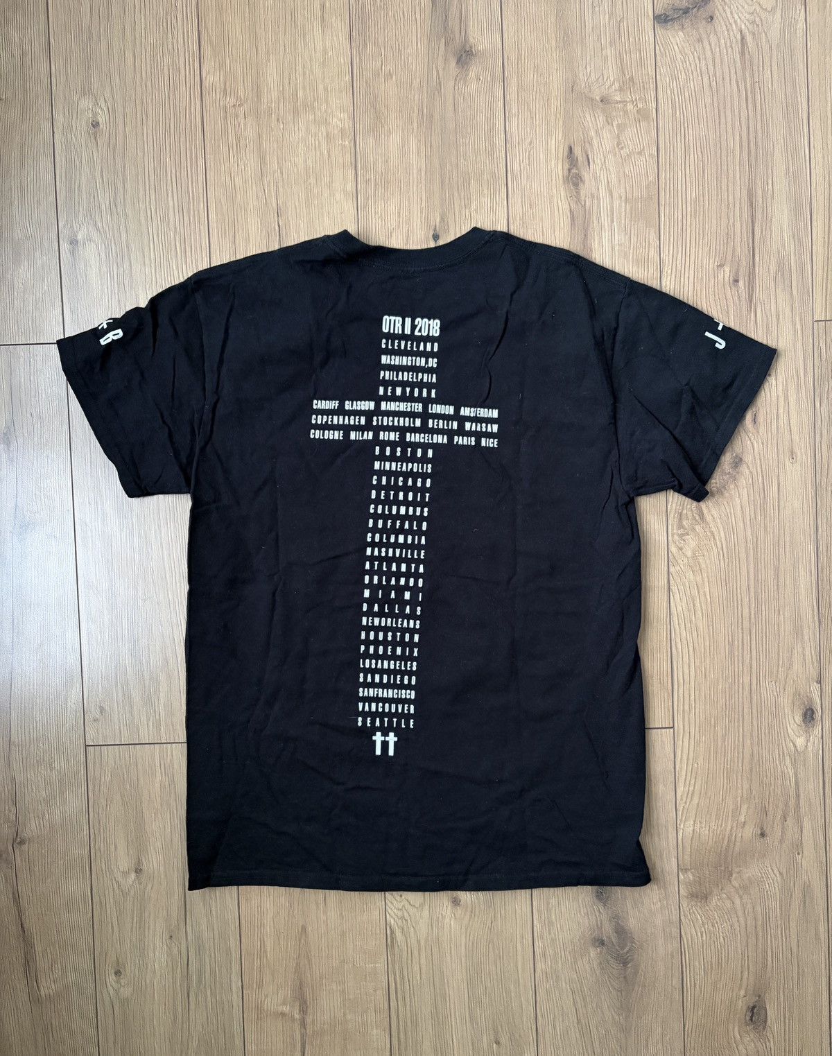 Band Tees OTR II Jay Z and Beyonce 2018 Tour T-shirt Size US M / EU 48-50 / 2 - 7 Thumbnail