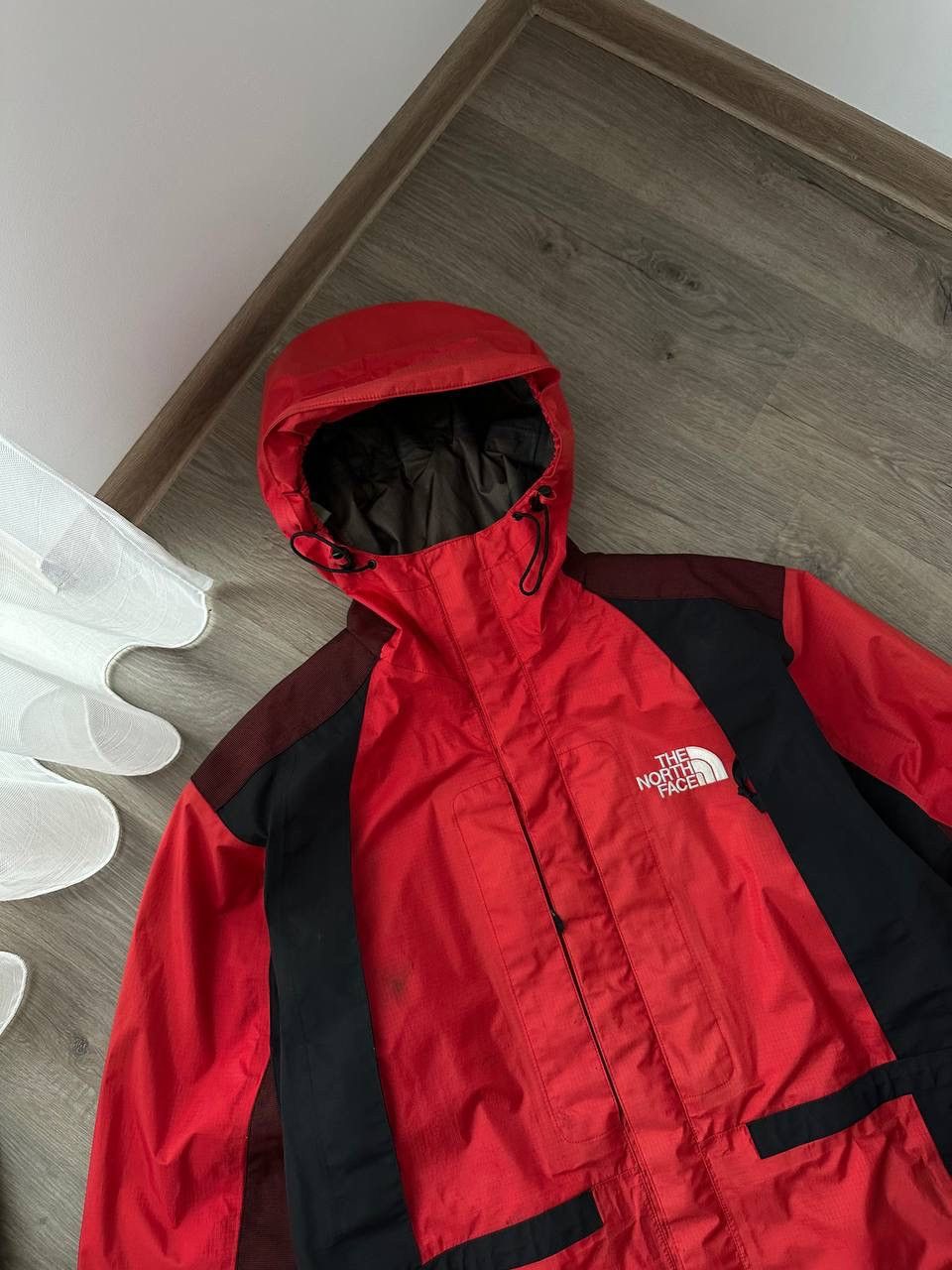The North Face × Vintage Vintage Outdoor Red Gore-Tex The North Face Jacket Size US L / EU 52-54 / 3 - 9 Thumbnail