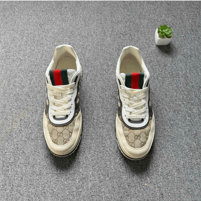 Gucci Gucci Low-Top Sneaker Size US 11 / EU 44 - 2 Thumbnail
