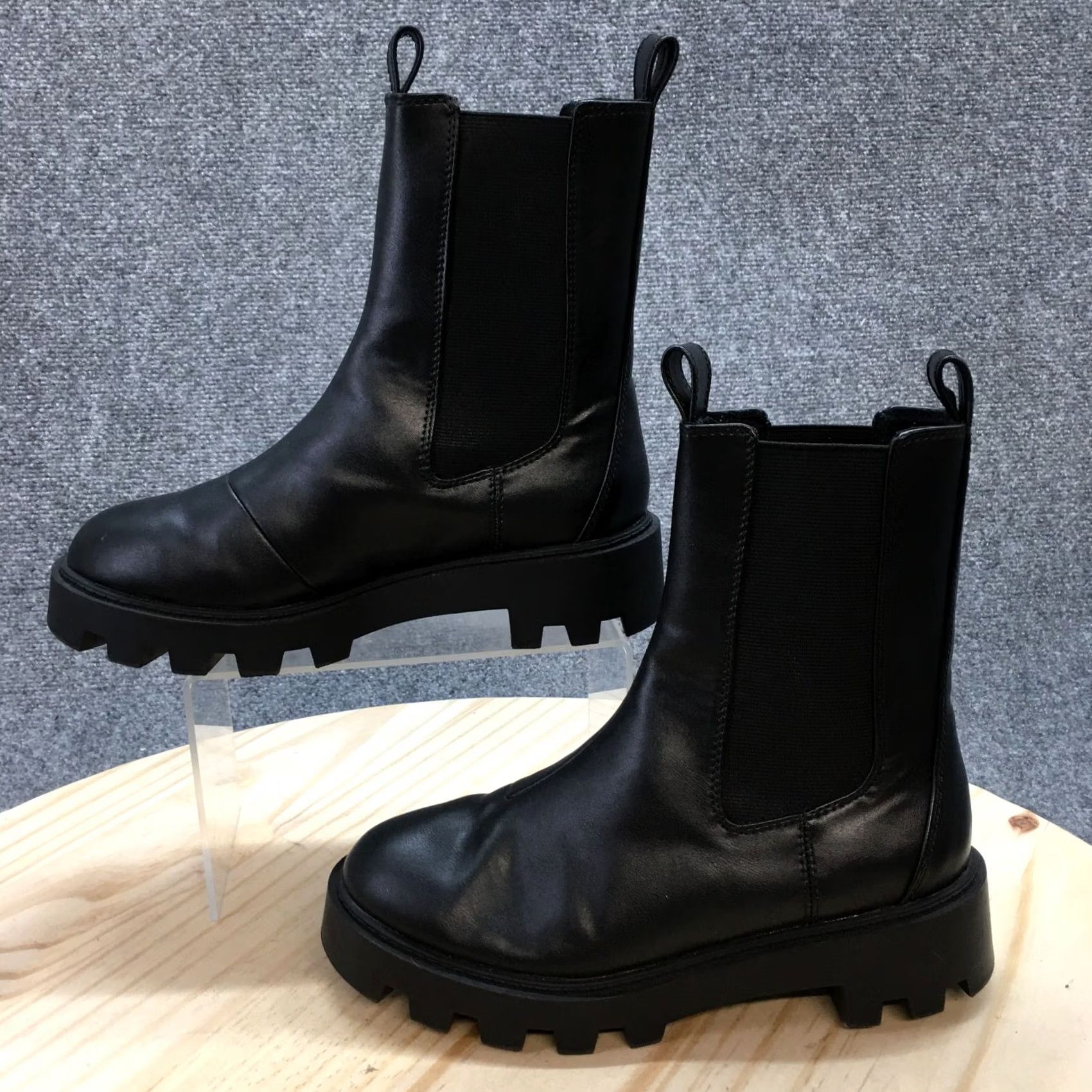 H&M H & M Womens Chelsea Ankle Booties Black Pull On Comfort Chunk Heels 36 Size US 6 / IT 36 - 2 Thumbnail
