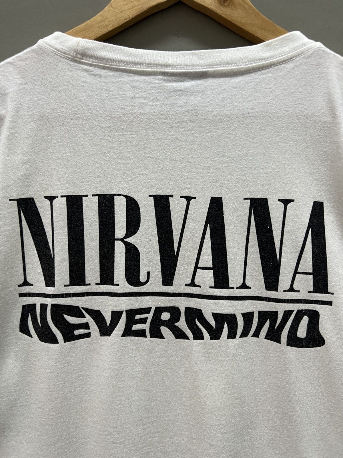 Band Tees 💥 Vintage Nirvana Nevermind Tees Grunge Parking Lot Bootleg Size US L / EU 52-54 / 3 - 4 Thumbnail