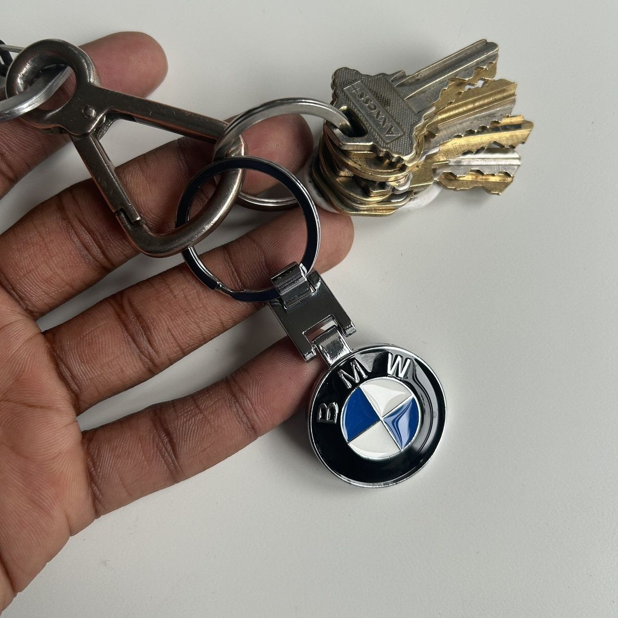 BMW × Japanese Brand Vintage Y2K 2000s style BMW emblem key fob skate keychain Size ONE SIZE - 4 Thumbnail