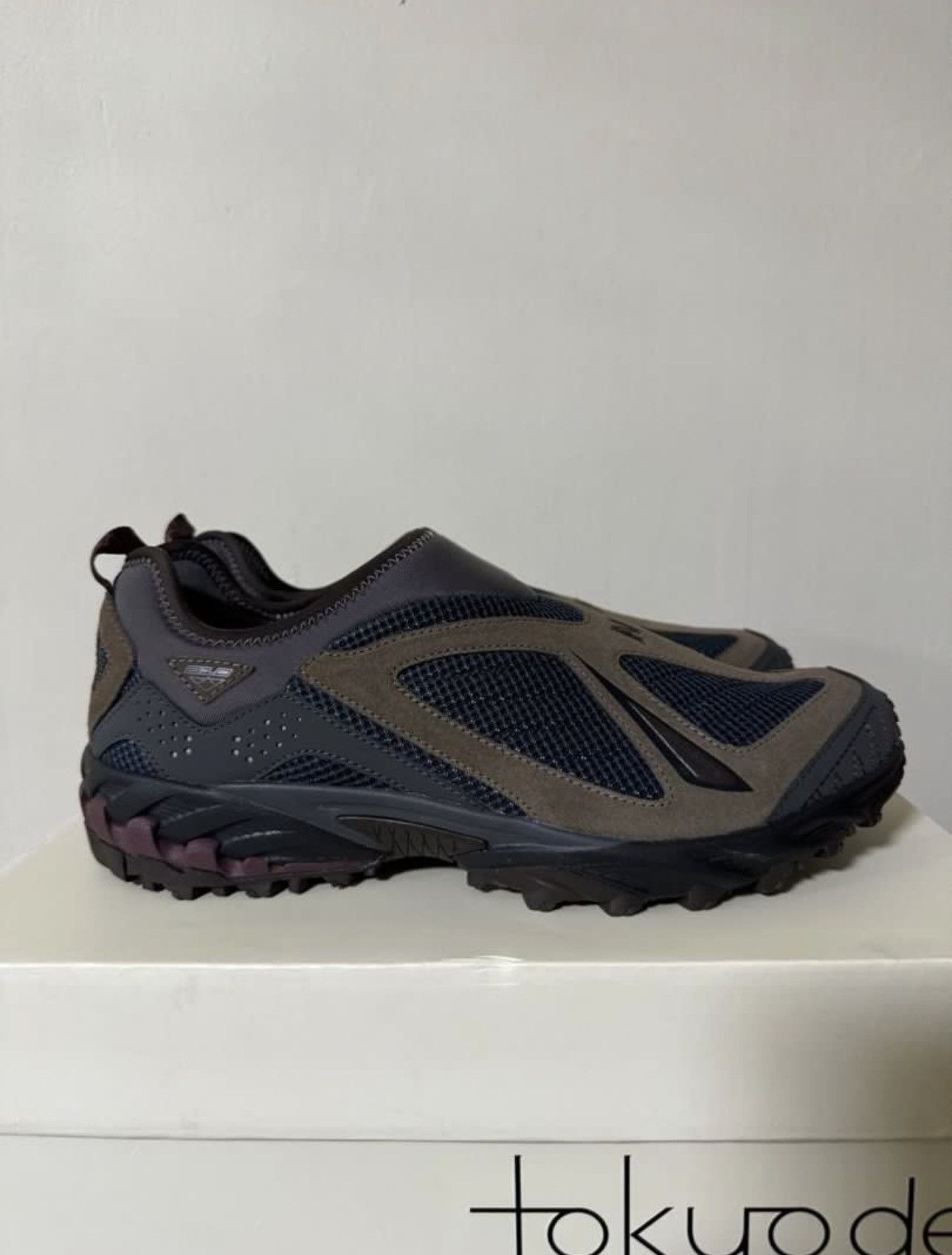 New Balance New Balance Tokyo Design Studio 610 Slip-On Brown Black Size US 9 / EU 42 - 2 Thumbnail
