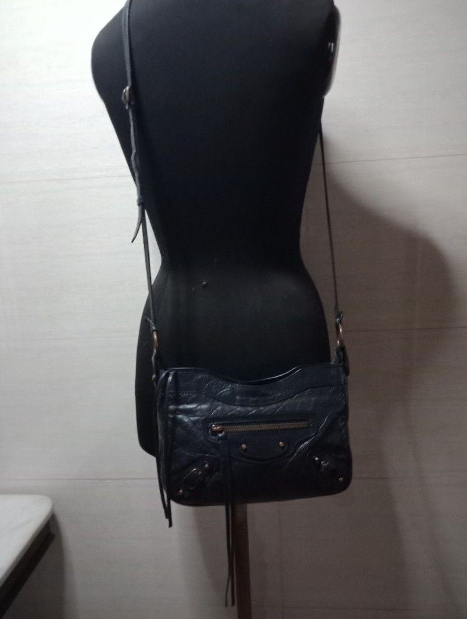 Balenciaga Authentic Balenciaga Navy Blue Hip City Leather Bag Size ONE SIZE - 22 Thumbnail