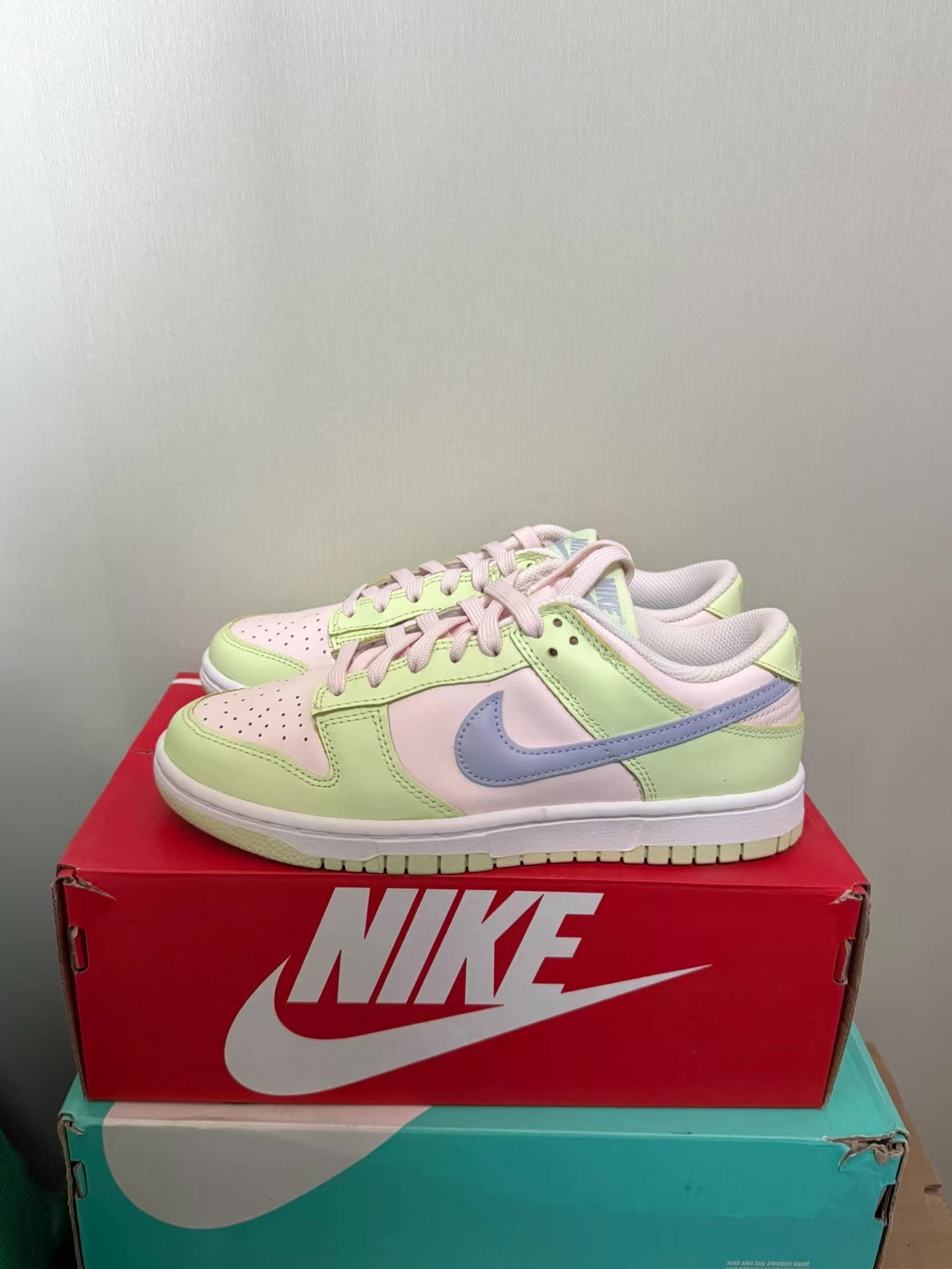 Nike Nike Dunk "Lime Ice" Leather, versatile, non-slip Ｑ20 Size US 8 / IT 38 - 1 Thumbnail