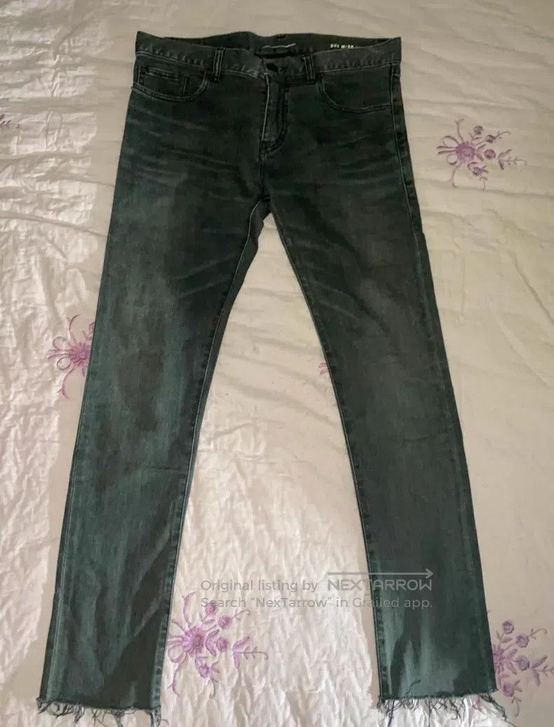 Saint Laurent Paris Saint Laurent Paris Classic Frayed Cat Whisker Washed Deni Size US 30 / EU 46 - 2 Thumbnail