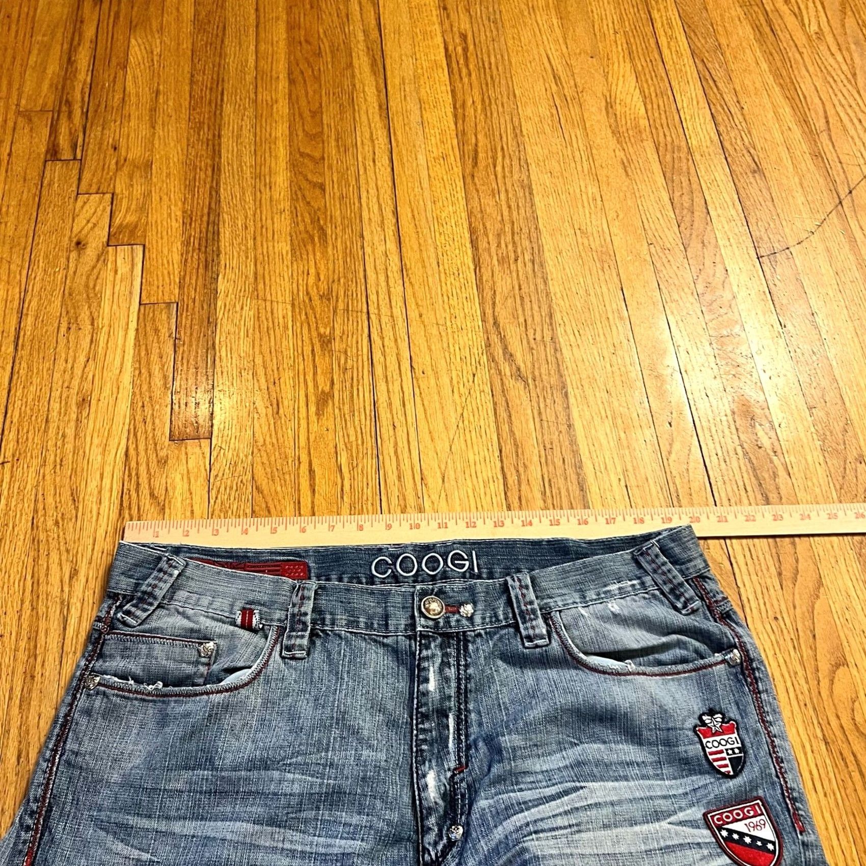 Coogi VINTAGE Coogi Jeans Men 38 x 34 Patch Baggy Embroidered Grunge Y2K Hip-Hop Straight Mens Size US 38 / EU 54 - 7 Thumbnail