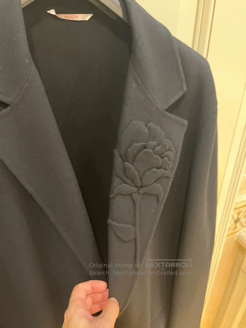 Valentino Valentino Black flower wool coat Size M / US 6-8 / IT 42-44 - 8 Thumbnail