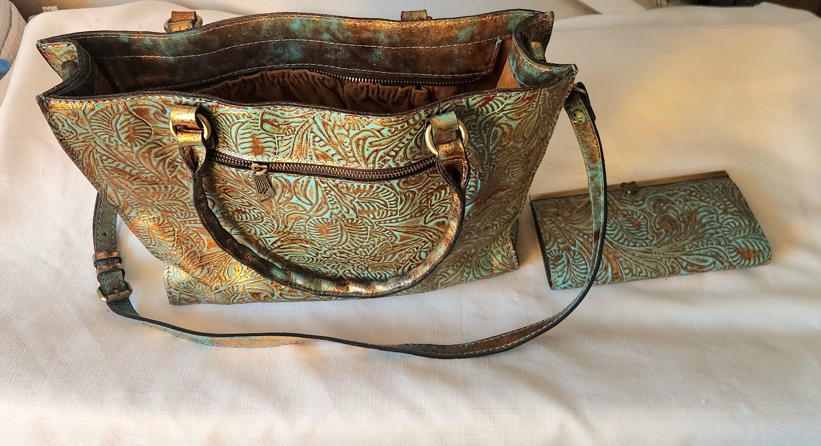 Patricia Nash Patricia Nash Zancona Tote Bag Purse and Wallet Leather Size ONE SIZE - 1 Thumbnail