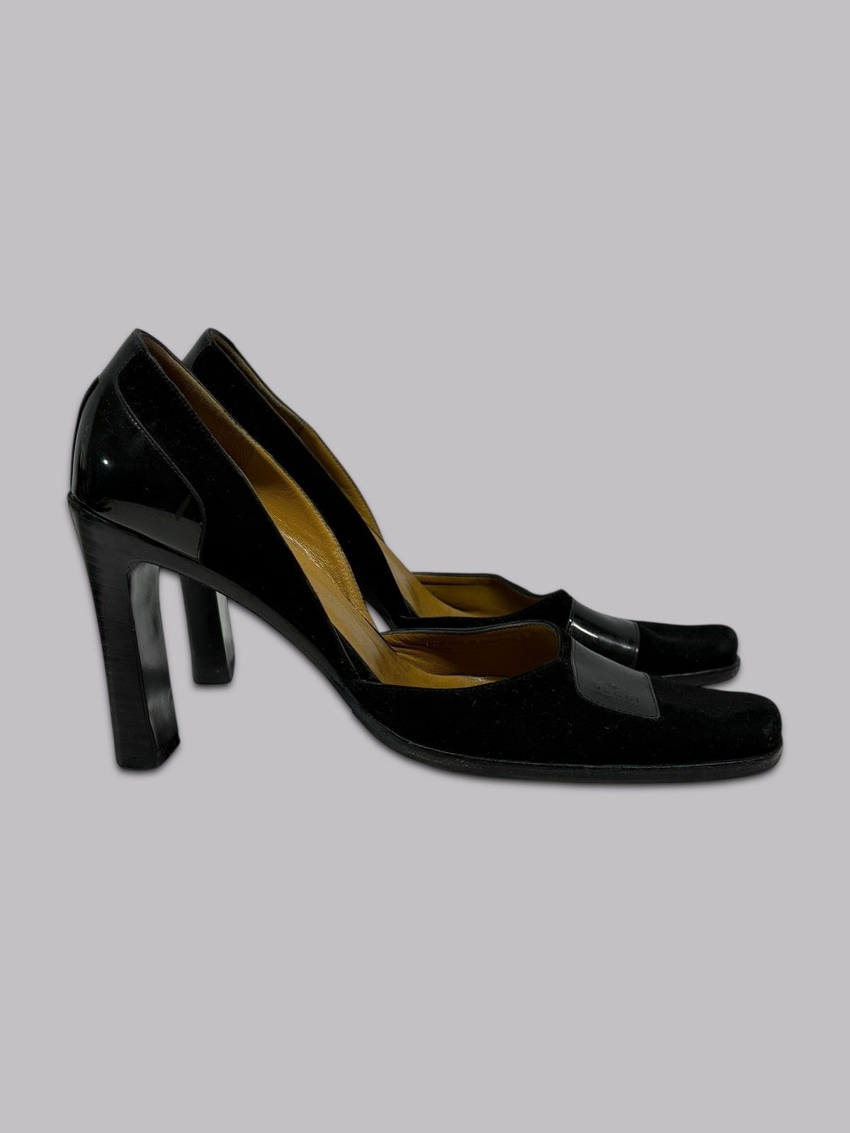 Gucci Vintage Gucci Tom Ford 2000s Rare D’Orsay Block Heel Suede Size US 9 / IT 39 - 2 Thumbnail