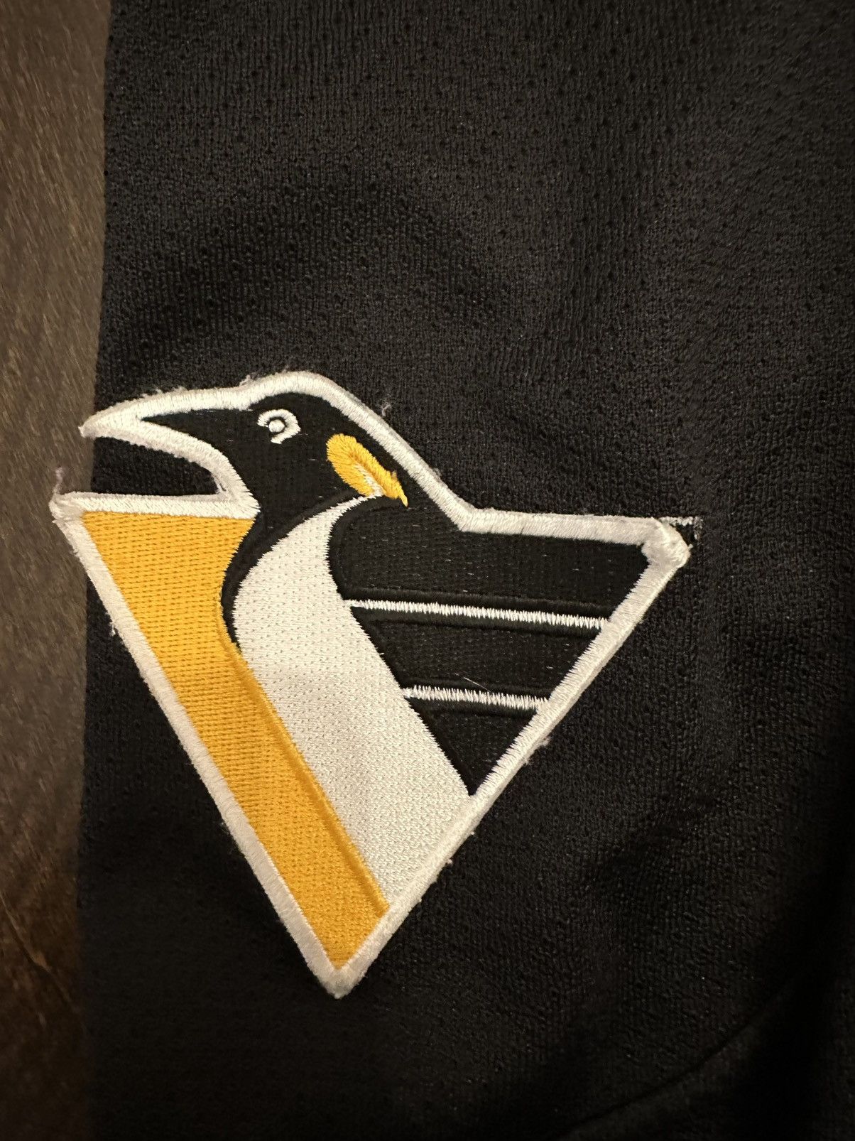 Ccm VTG CCM Maska Pittsburgh Penguins Men’s Hockey Jersey-Sz Med Size US M / EU 48-50 / 2 - 10 Thumbnail