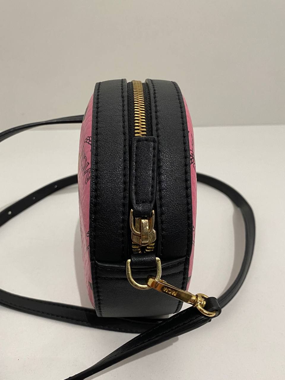 MCM MCM Visetos Rabbit Tambourine Round Crossbody Bag Pink Size ONE SIZE - 7 Thumbnail