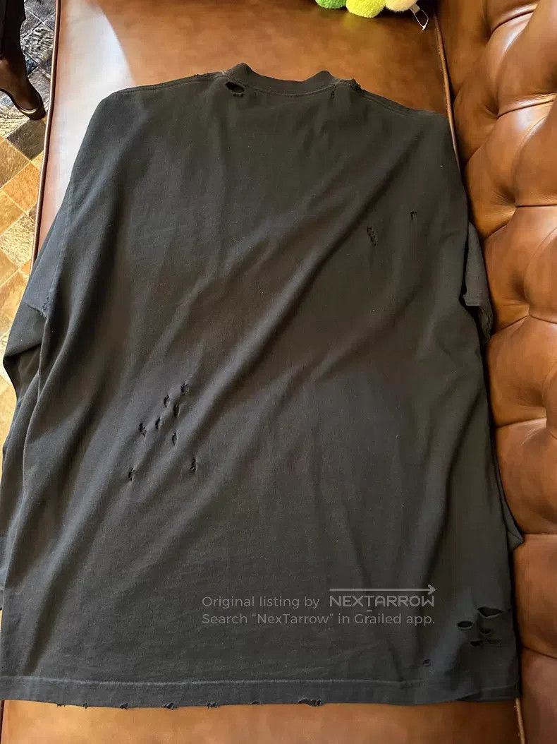 Balenciaga Balenciaga Letter Print Distressed T-Shirt - Black Size US M / EU 48-50 / 2 - 5 Thumbnail