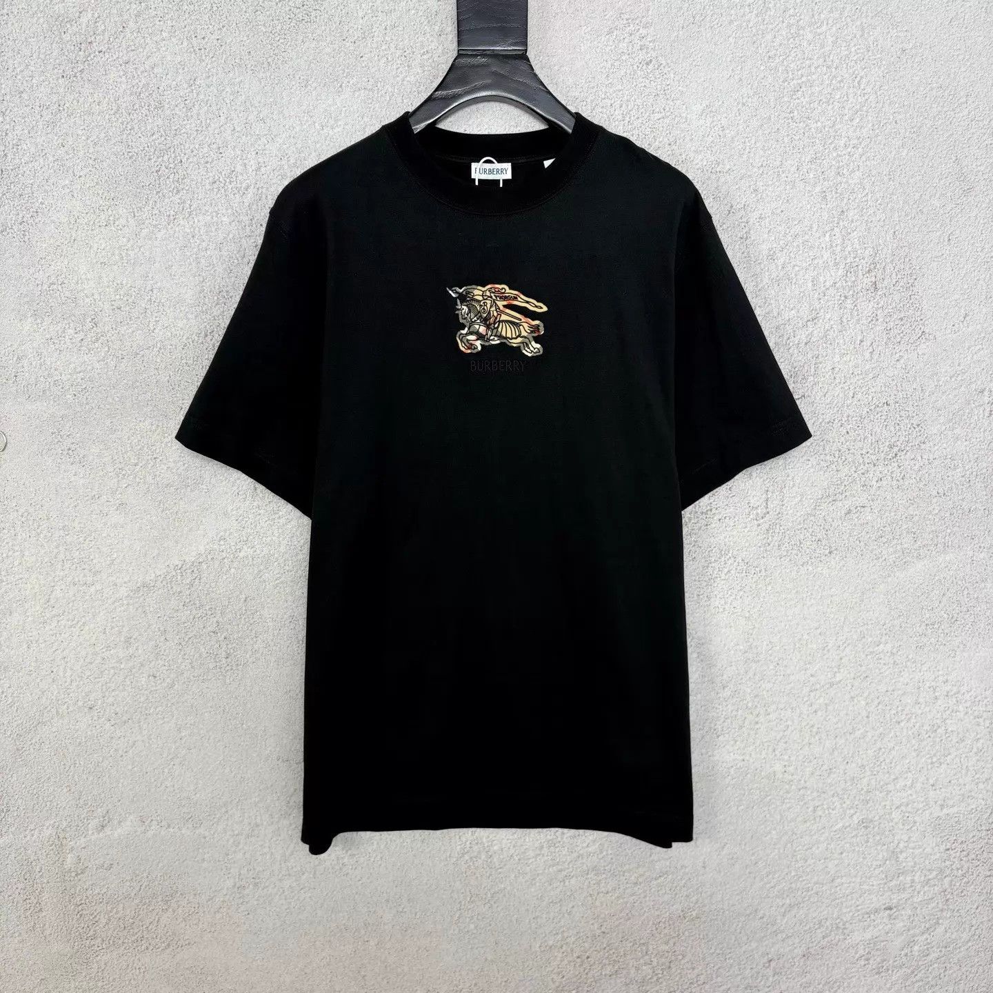 Burberry Burberry FW25 Men's Check Horseferry Short Sleeve Tee XL Size US XL / EU 56 / 4 - 1 Thumbnail