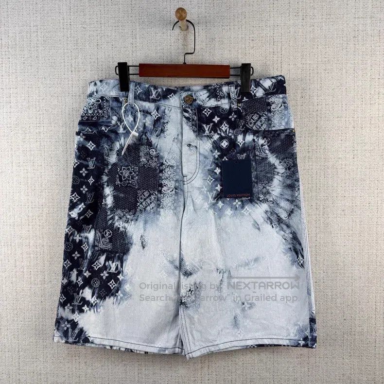 Louis Vuitton Louis Vuitton FW22 Tie-Dye Full Logo Cashew Flower Print C Size US 34 / EU 50 - 1 Thumbnail