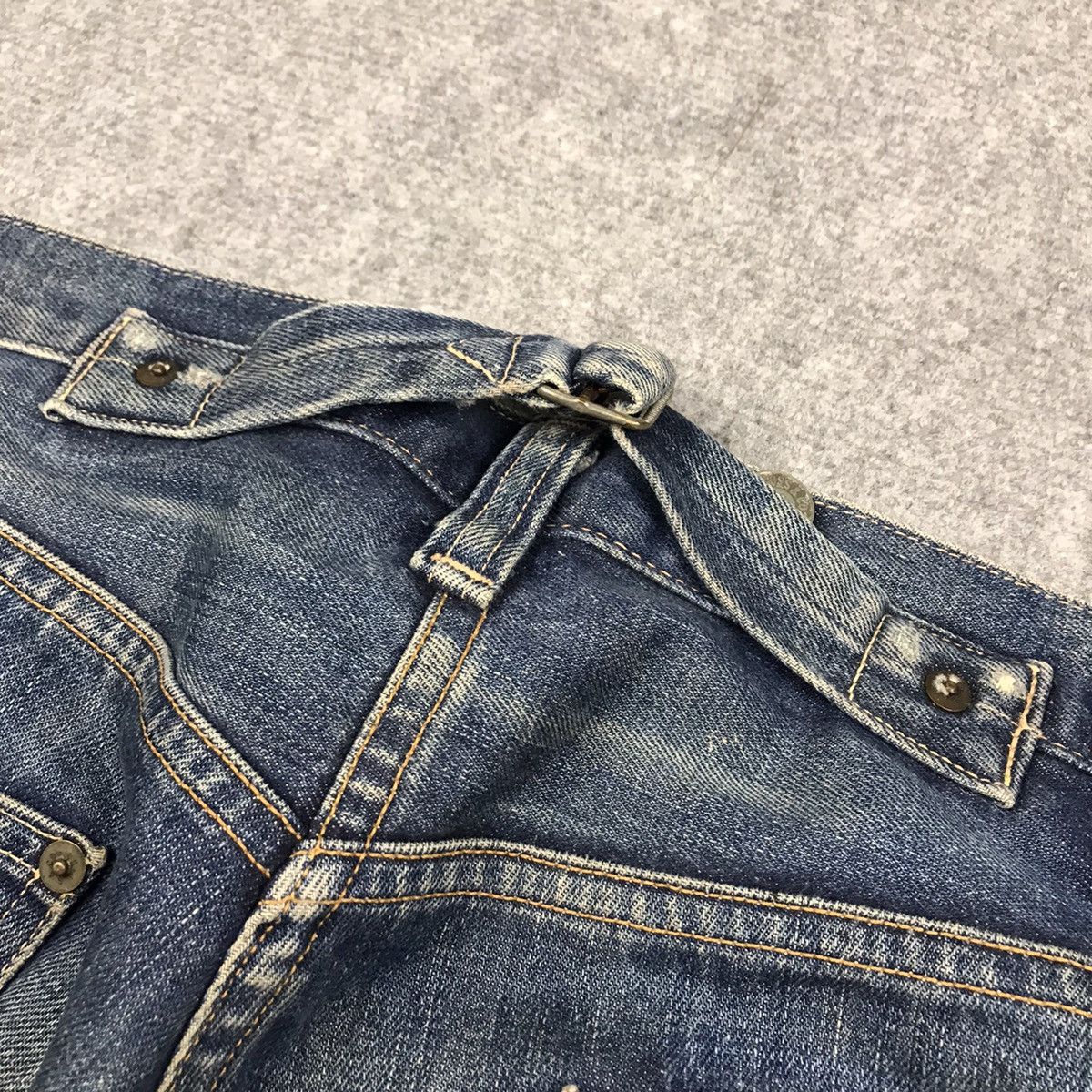 Japanese Brand × Levi's Vintage Clothing VINTAGE LEVIS 33501 DISTRESSED SELVADGE DENIM PANTS 144 Size US 32 / EU 48 - 16 Thumbnail