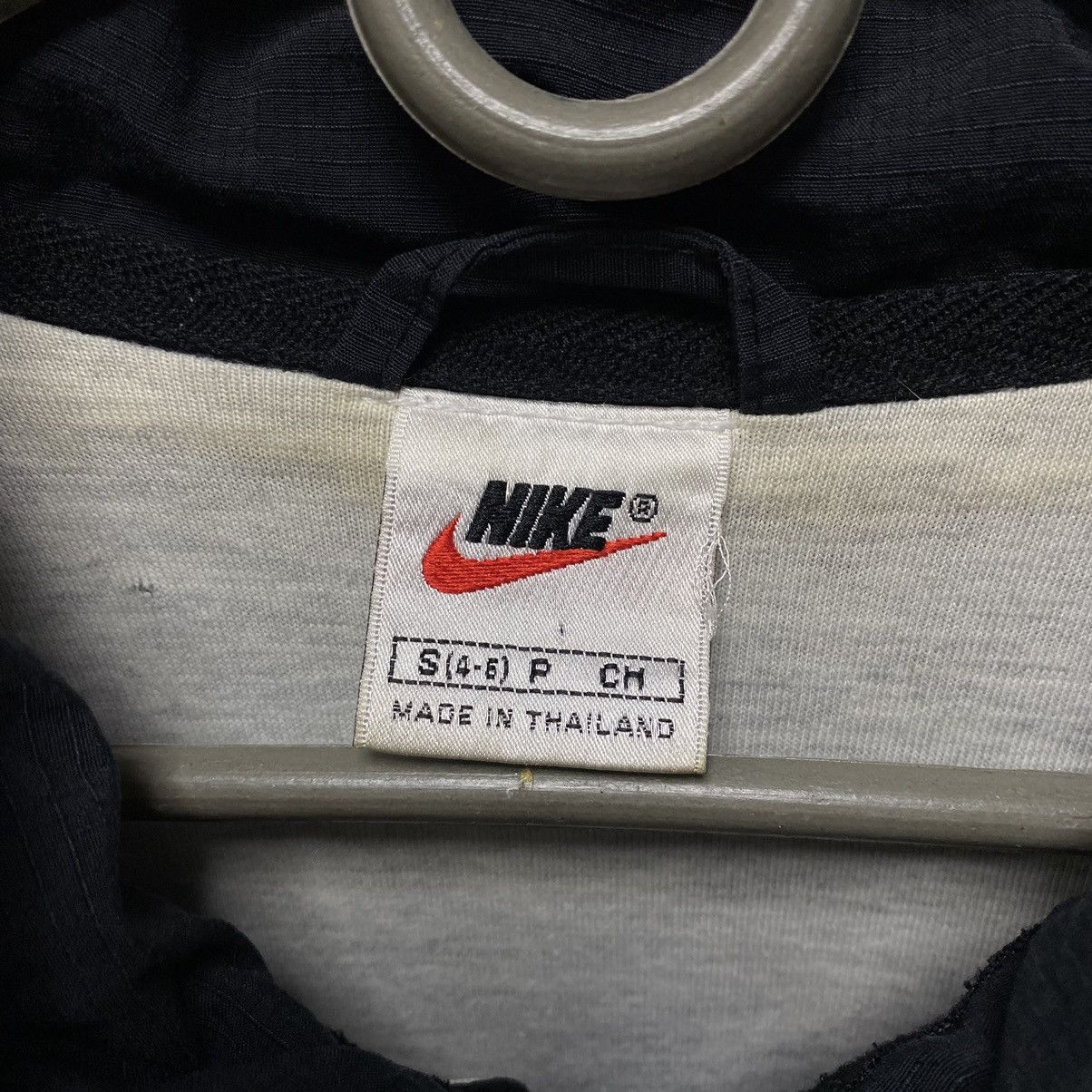 Nike Vintage Nike Track Jacket 00s Y2K Size US S / EU 44-46 / 1 - 5 Thumbnail