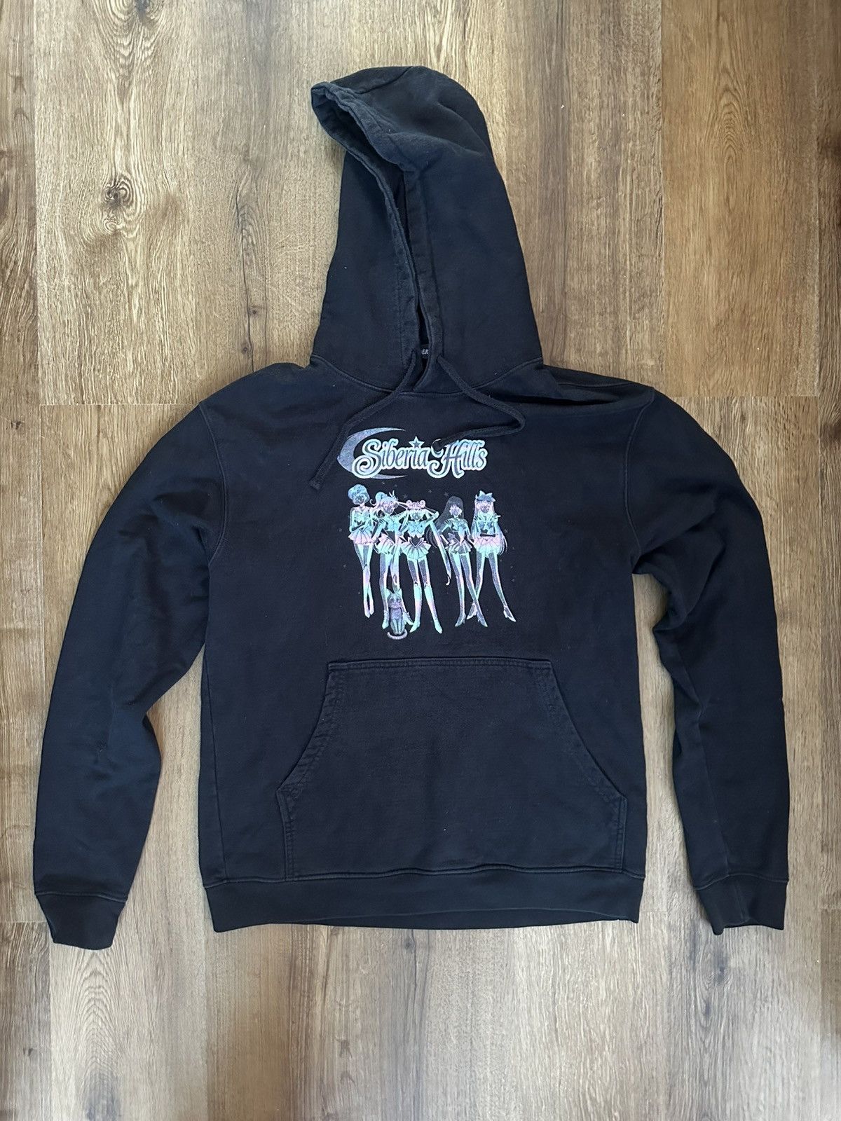 Siberia Hills “siberia spirit” sailor moon hoodie