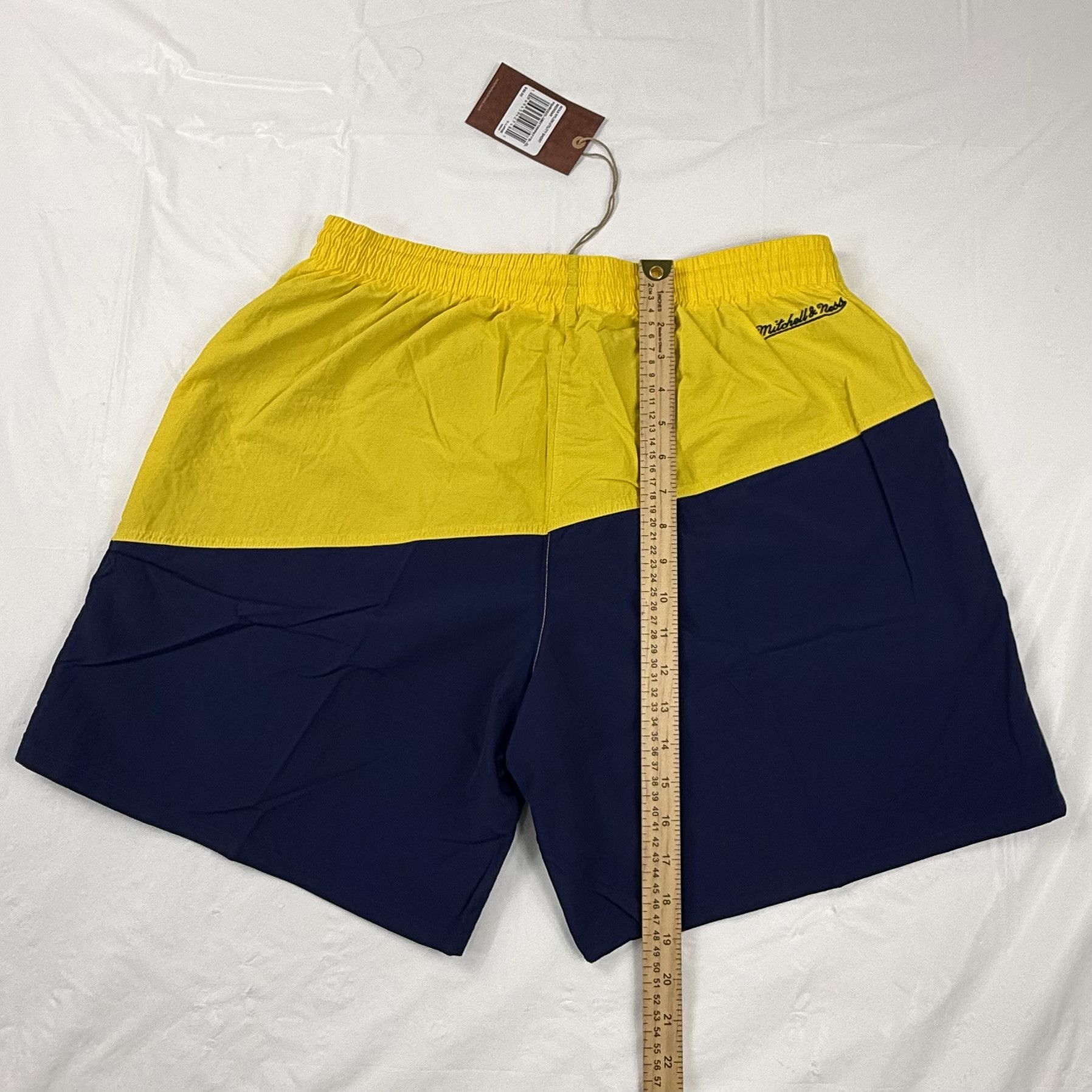 Mitchell & Ness Mitchell & Ness Michigan Wolverines Nylon Utility Shorts Size US 36 / EU 52 - 3 Thumbnail