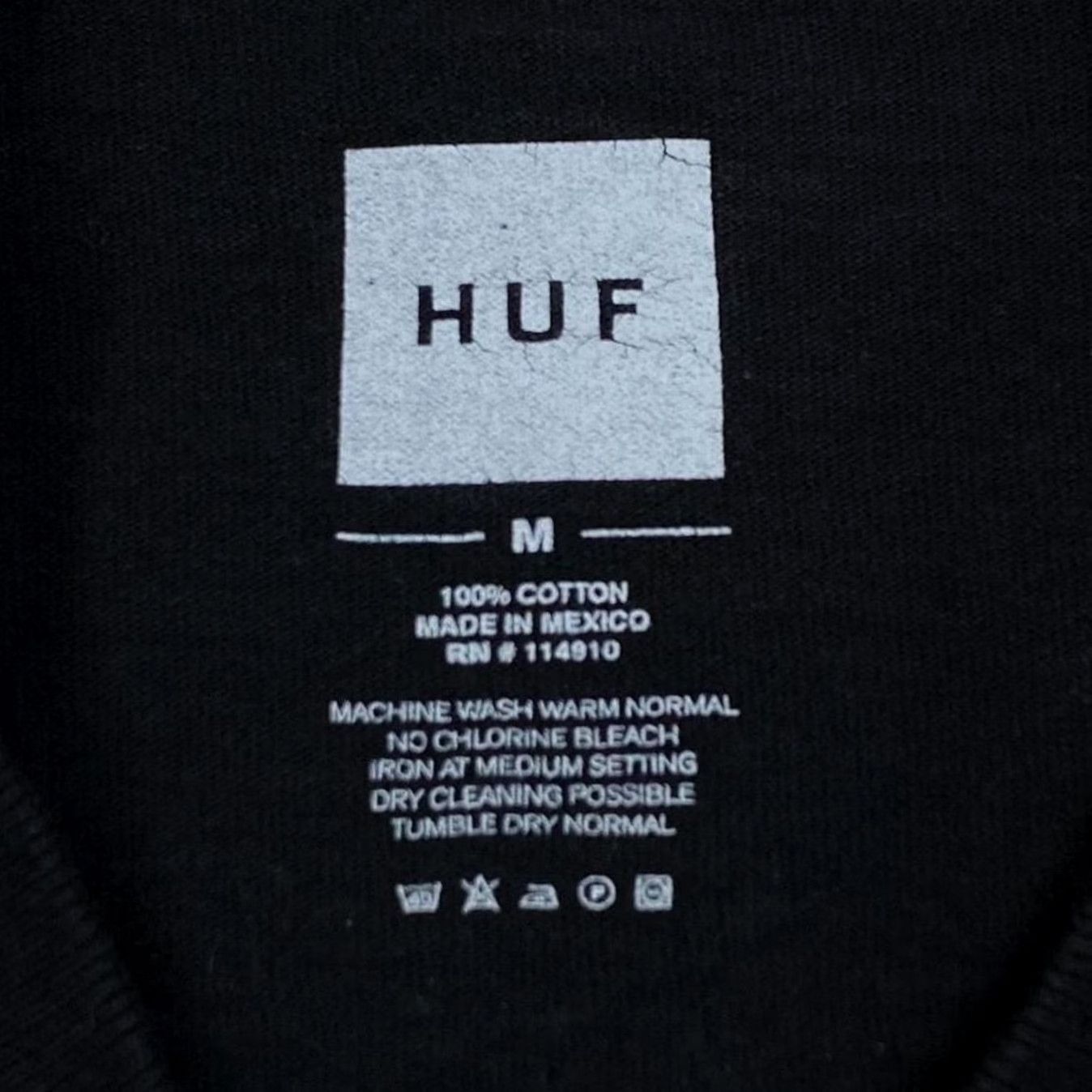 Huf HUF Classic Logo Skater Graphic Black T-Shirt Medium M Mens Shirt Graphic Print Crew Neck Short Sleeve Cotton Logo AZ69 Size US M / EU 48-50 / 2 - 3 Thumbnail