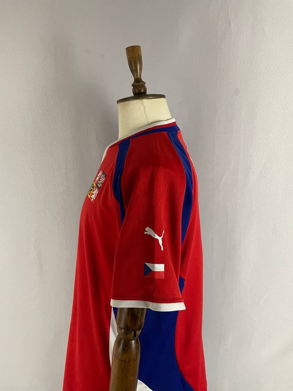 Puma Puma T Shirt Czech Republic 2000 Euro Nedved 4 Red Vintage Size US L / EU 52-54 / 3 - 11 Thumbnail