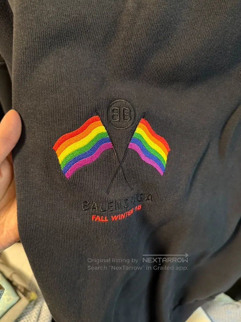 Balenciaga Balenciaga Sweatshirt Size US S / EU 44-46 / 1 - 2 Thumbnail