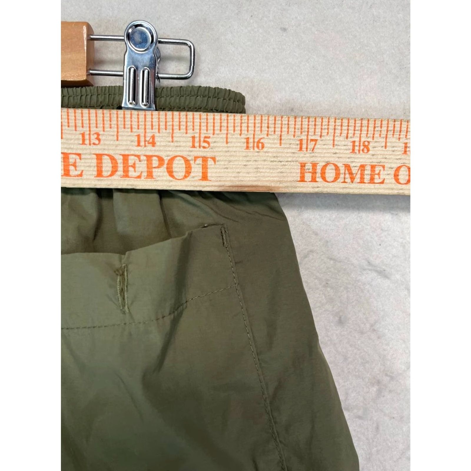 Vintage US Army Training Shorts Lined Elastic Waist Green XL Unisex Adults Athletic Activewear Shorts Mens Womens Boys Girls Size US 36 / EU 52 - 4 Thumbnail