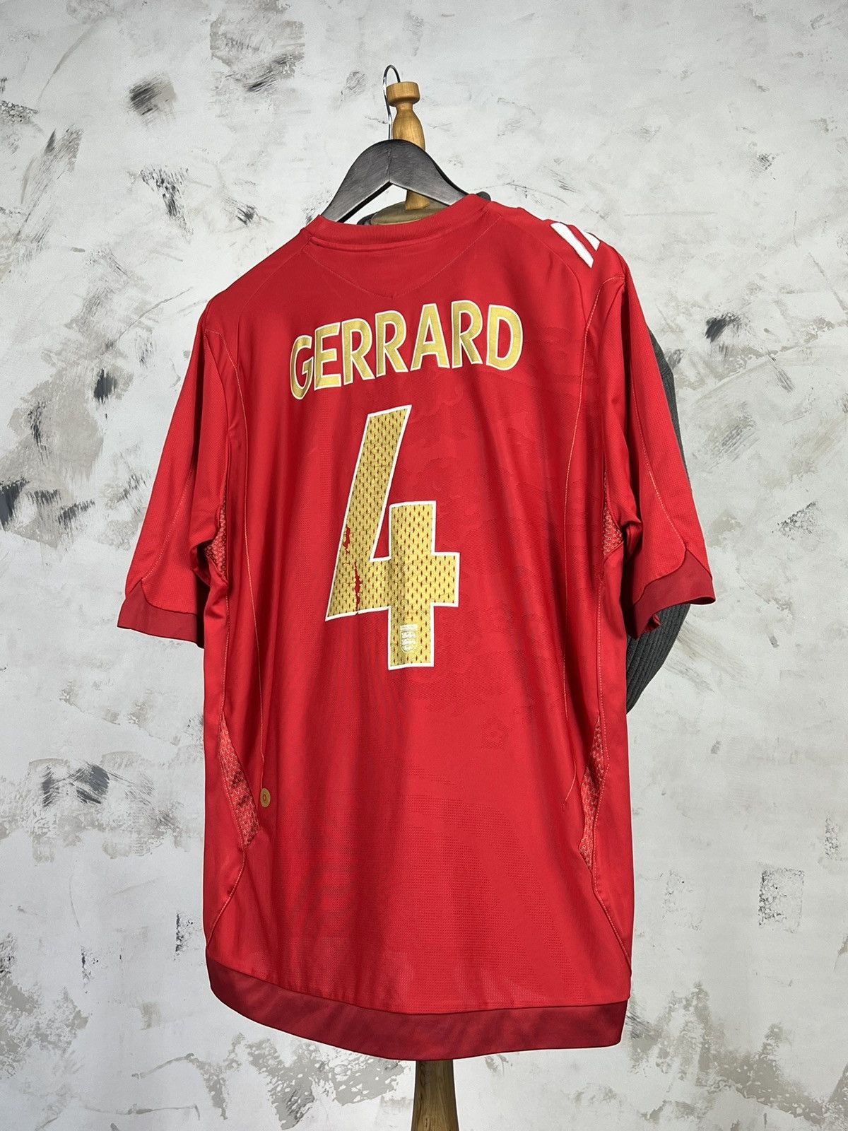 Umbro Vintage Umbro England Gerrard 4 Jersey Size L - XL Size US XL / EU 56 / 4 - 6 Thumbnail