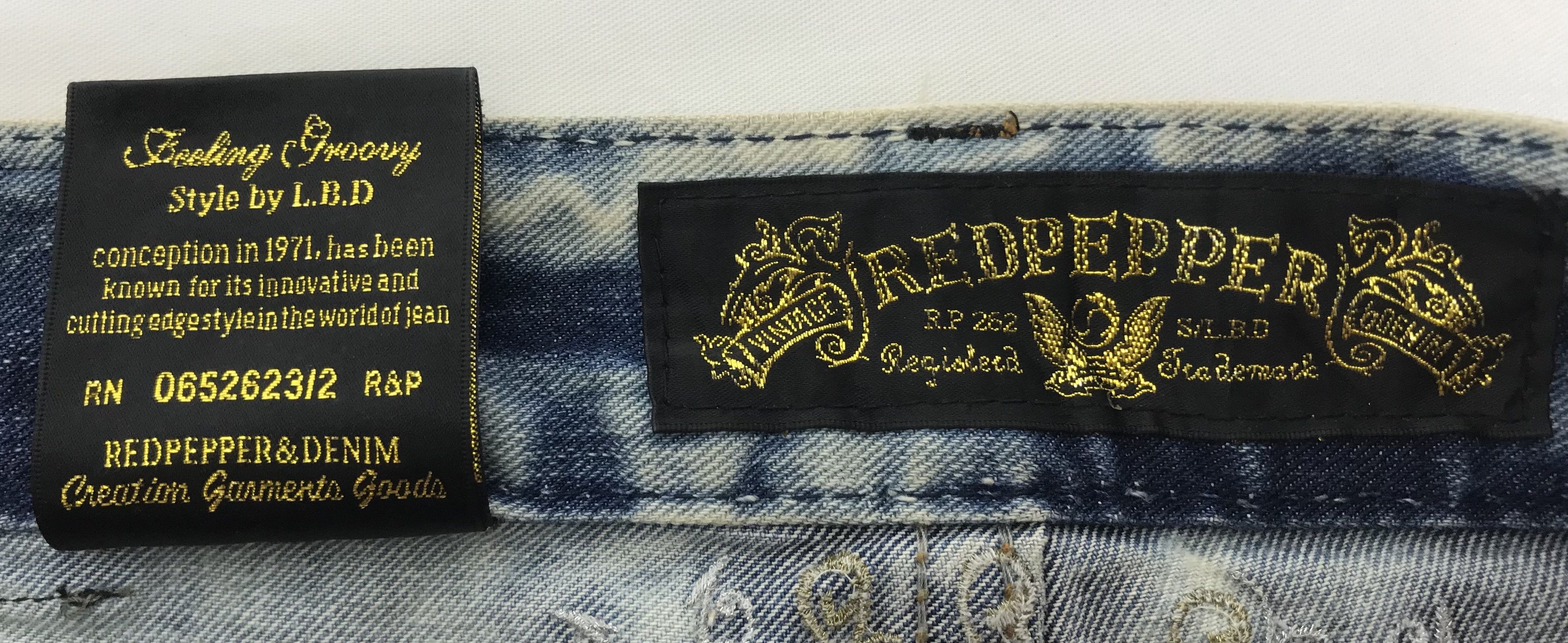 Japanese Brand Vintage Red Pepper Wings Embroidered Flare Jeans Size US 32 / EU 48 - 14 Thumbnail