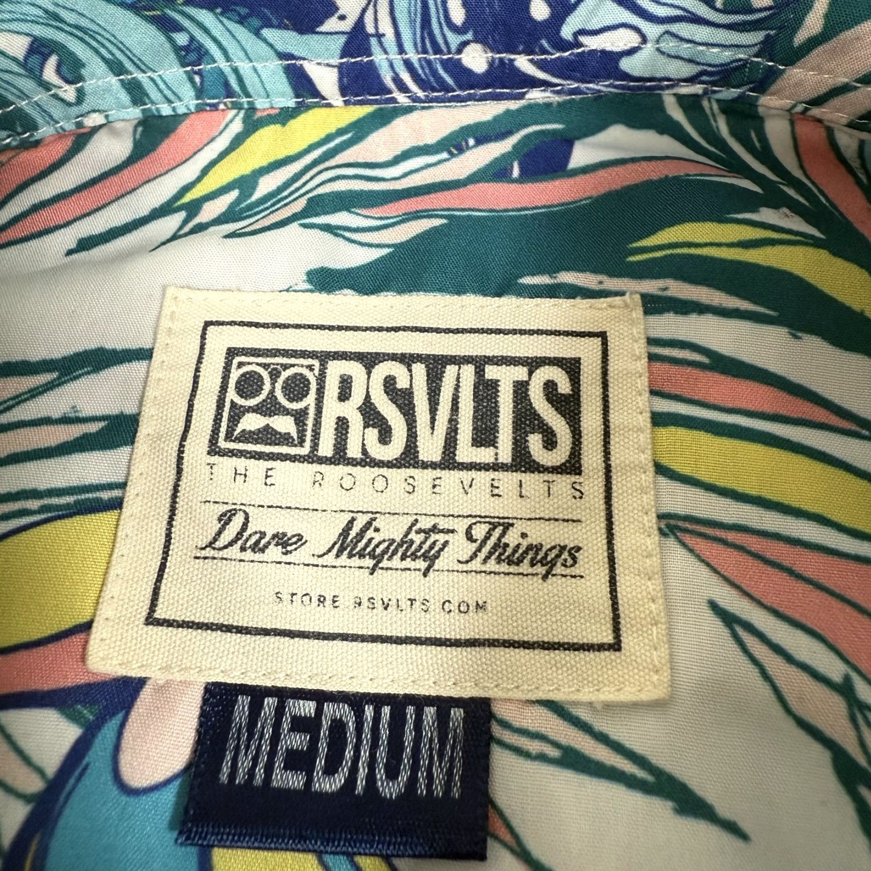 ALOHAS RSVLTS Shirt Mens Medium Multicolor Toucan Tropical Hawaiian Button Up Aloha Size US M / EU 48-50 / 2 - 6 Thumbnail