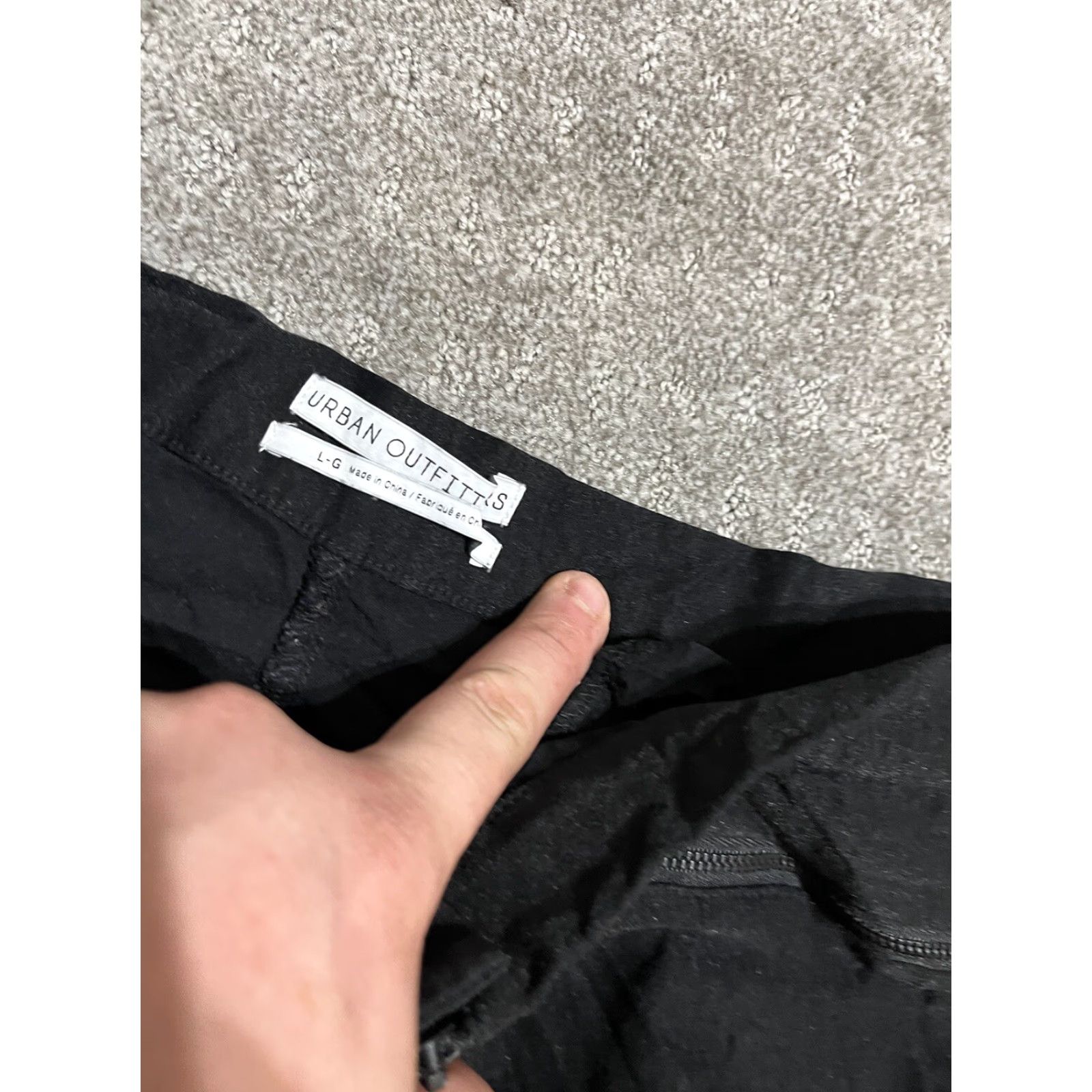 Urban Outfitters Urban Outfitters Black Zip Up Bermuda Shorts Women’s Large Comfort Stretch Size 36" / US 14 / IT 50 - 2 Thumbnail