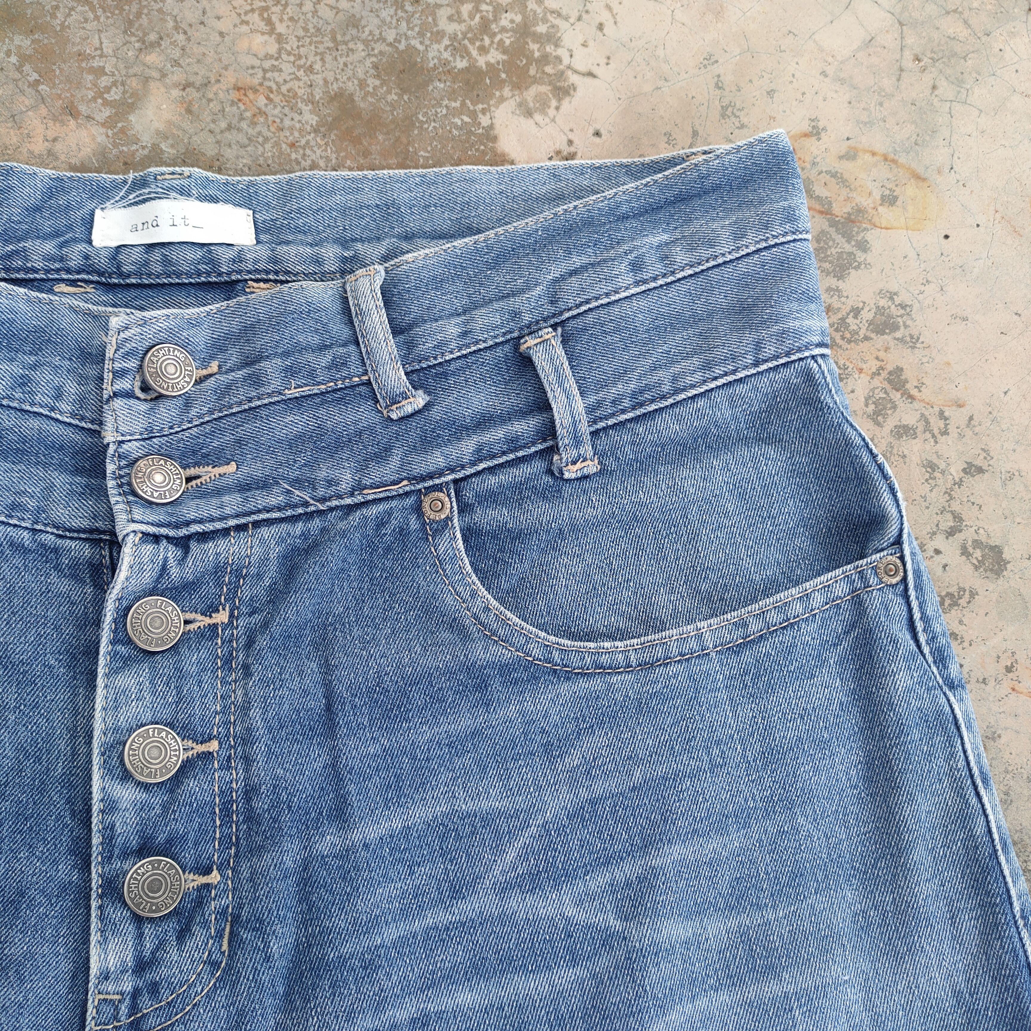 Japanese Brand × Jean × Seditionaries VINTAGE AND IT FLY BUTTON FADED JEANS DENIM PANTS Size US 36 / EU 52 - 7 Thumbnail