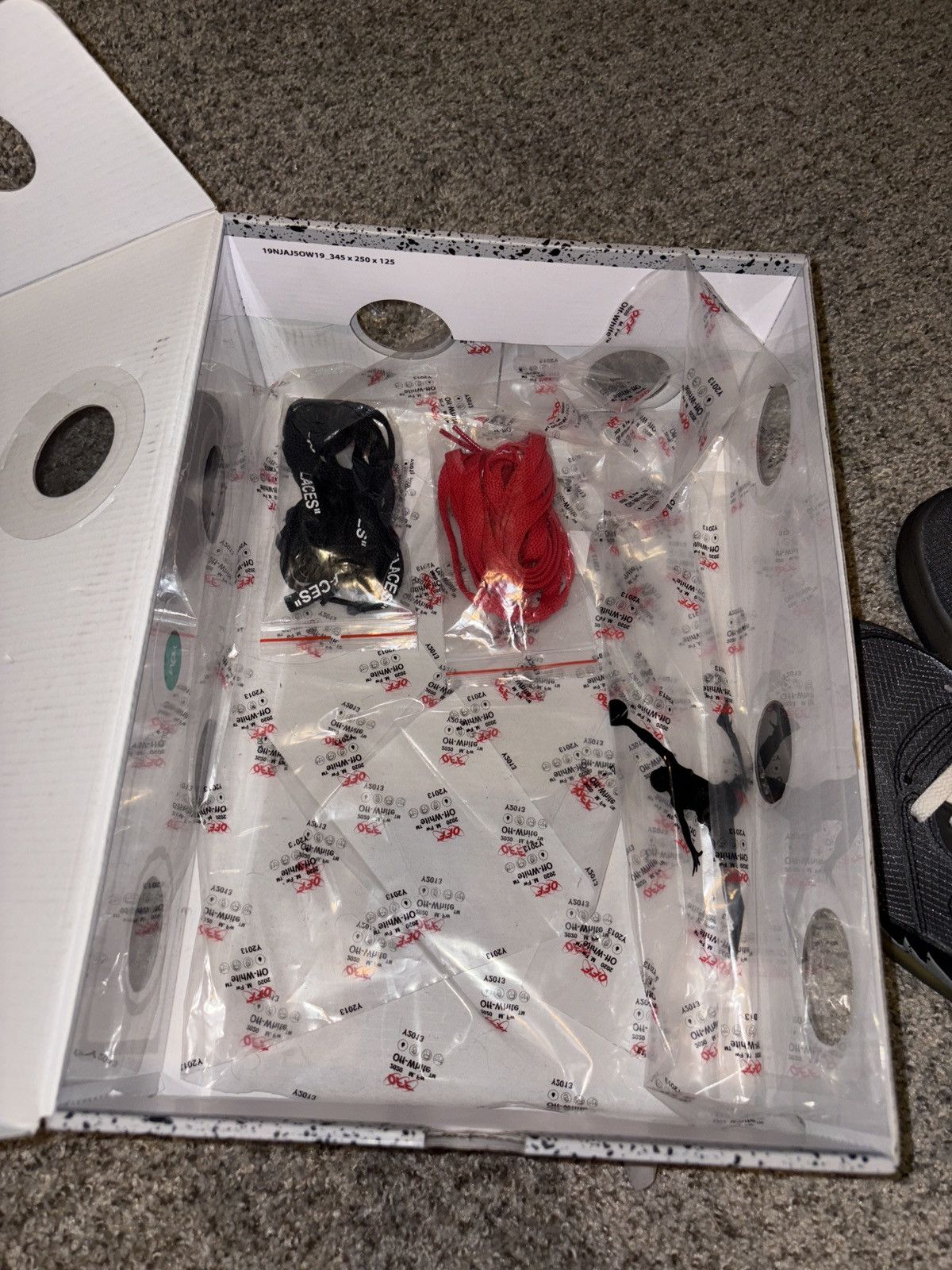 Jordan Brand × Off-White gently used jordan 5 “muslin” Size US 9 / EU 42 - 7 Thumbnail