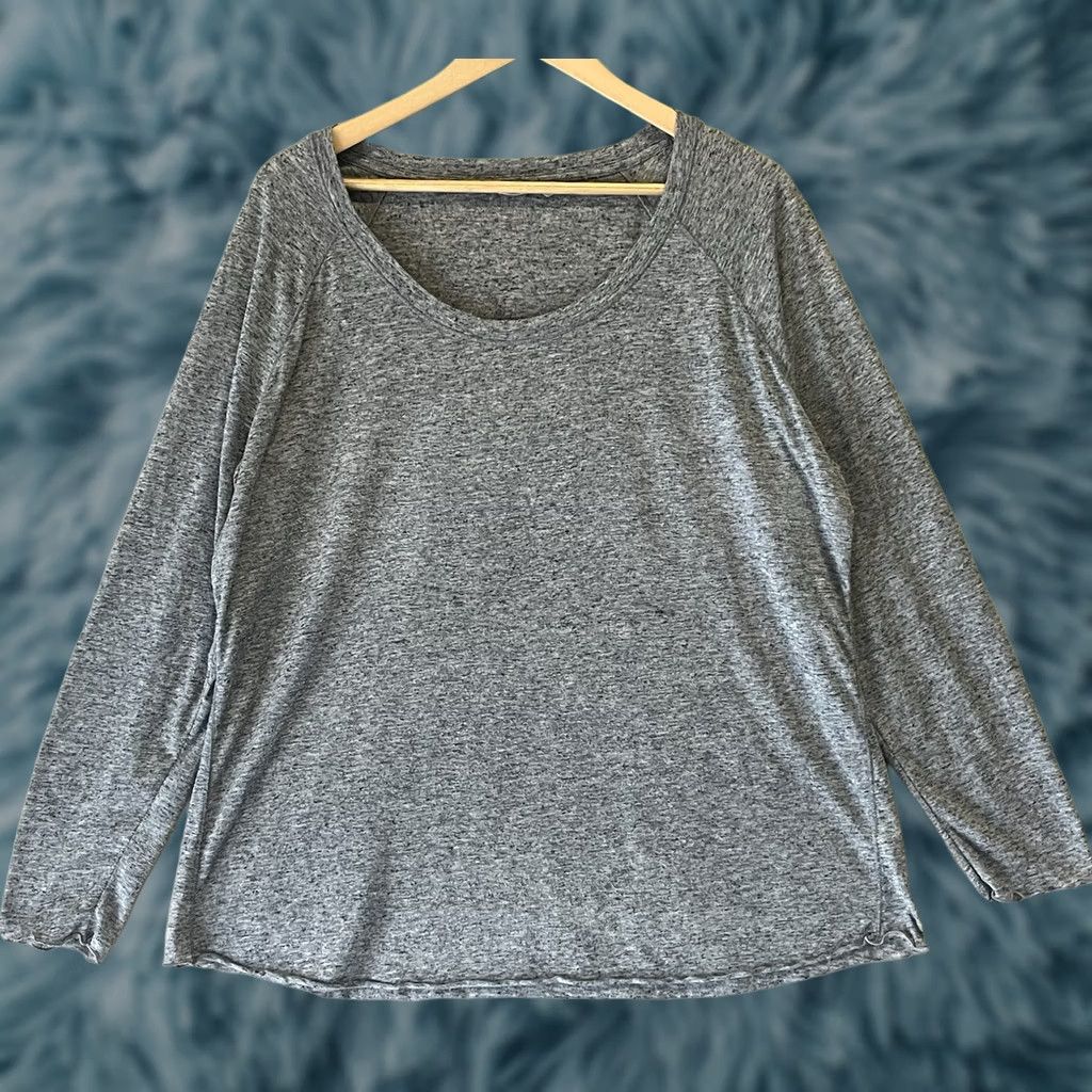 Athleta Athleta Women's Long Sleeve Top Charcoal Heather Gray Casual 1X Size XL / US 12-14 / IT 48-50 - 1 Thumbnail