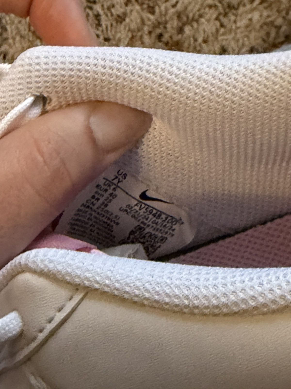 Nike Air Force 1 “ White Pink Foam” GS Size US 8.5 / IT 38.5 - 6 Thumbnail