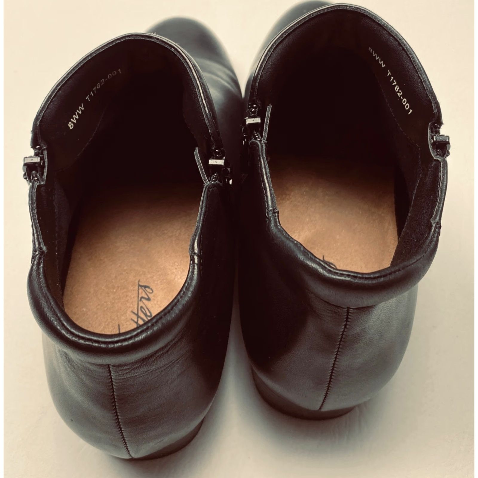 Vintage Trotters Major Bootie Womens 8WW Extra Wide Black Ankle Dual Zip Round Toe 1252 Size US 8 / IT 38 - 6 Thumbnail