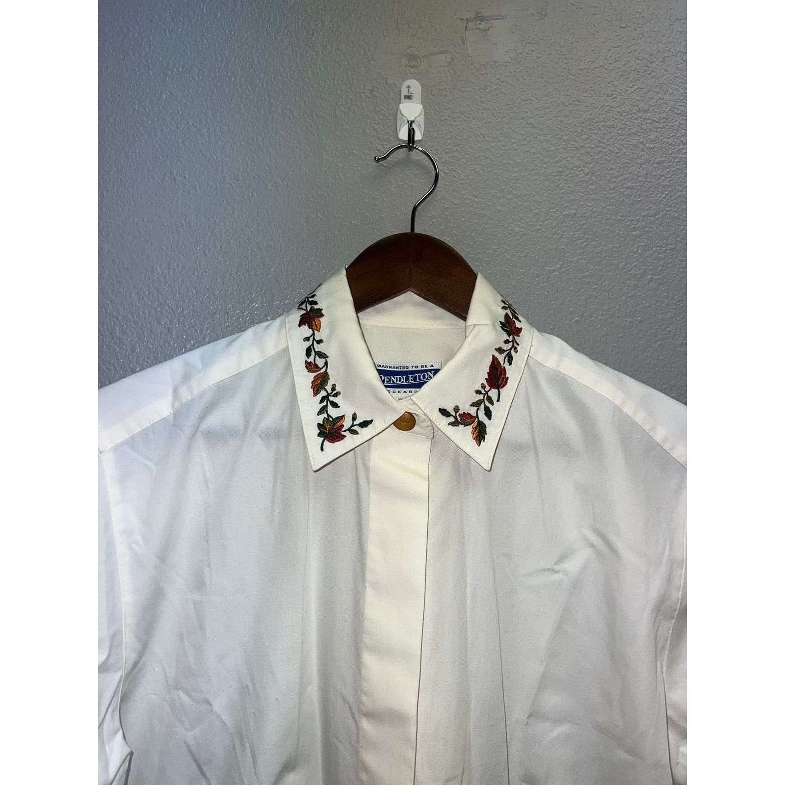 Pendleton Womens Pendleton Top Button Up Knockabouts Floral Shirt 8 Size M / US 6-8 / IT 42-44 - 2 Thumbnail