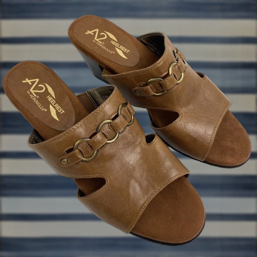 Vintage Aerosoles A2 Brown Slide Sandals Women Size 8.5 Low Heel Shoes Casual Vegan Leather