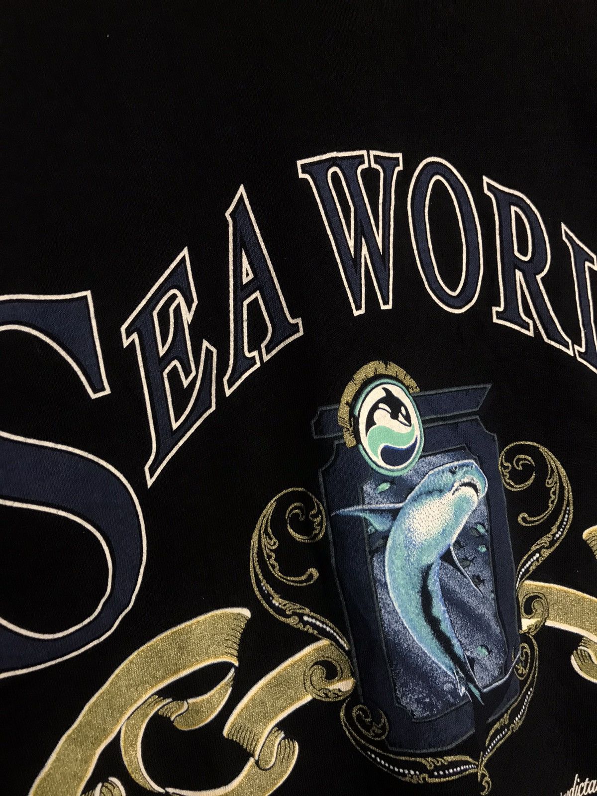 Vintage Vintage 90s Sea World shark made in USA single stitch shirt Size US M / EU 48-50 / 2 - 5 Thumbnail