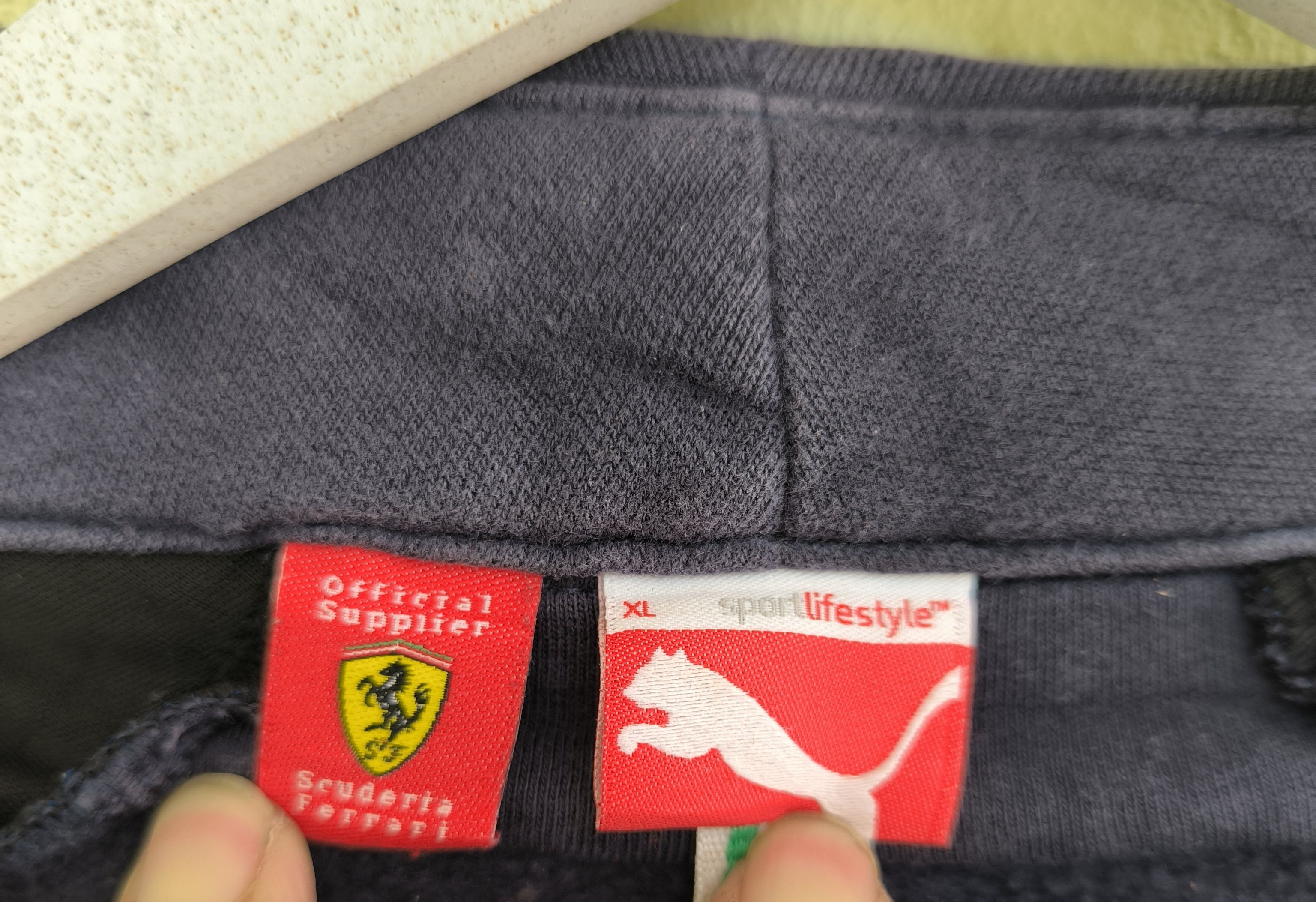 Ferrari × Puma PUMA x FERRARI sportswear track jacket Size US L / EU 52-54 / 3 - 6 Thumbnail