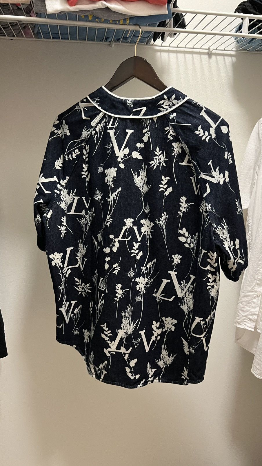 Louis Vuitton Louis Vuitton leaf Jersey men Size US M / EU 48-50 / 2 - 2 Thumbnail