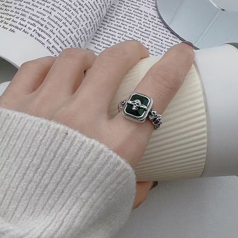 Jewelry Color Skull Ring Size ONE SIZE - 4 Thumbnail