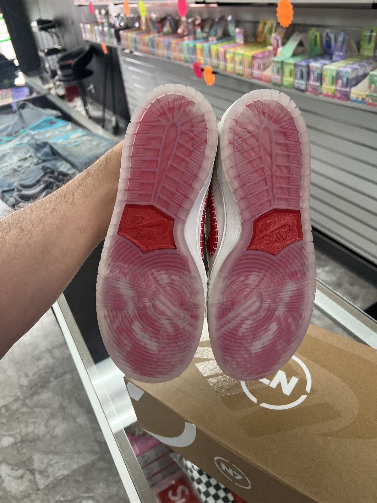Nike Nike dunk sb low Decon n7 red Size US 5.5 / EU 38 - 5 Thumbnail
